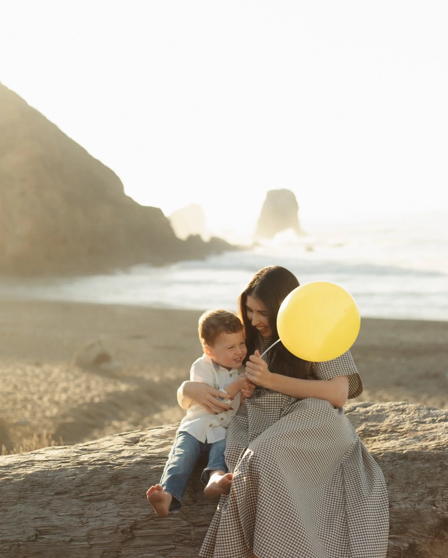 Mama&rsquo;s little love 🤍

Rebecca &amp; Harrison share a bond that&rsquo;s growing right alongside him&hellip; tender, curious, and full of a love only a mother and her little boy can hold. There&rsquo;s magic in this stage, and thankful we are ab