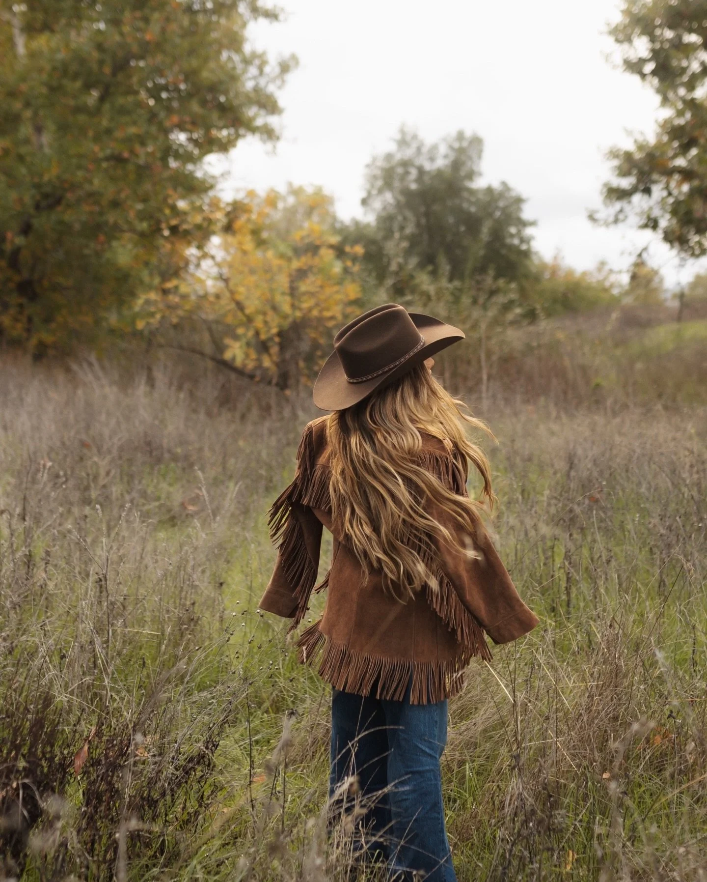 A little warmth for this season 🍂

There&rsquo;s something beautiful about honoring the present. A session for yourself isn&rsquo;t just photos, it&rsquo;s giving value to your journey, your confidence, and your quiet wins. Just like Faith with her 