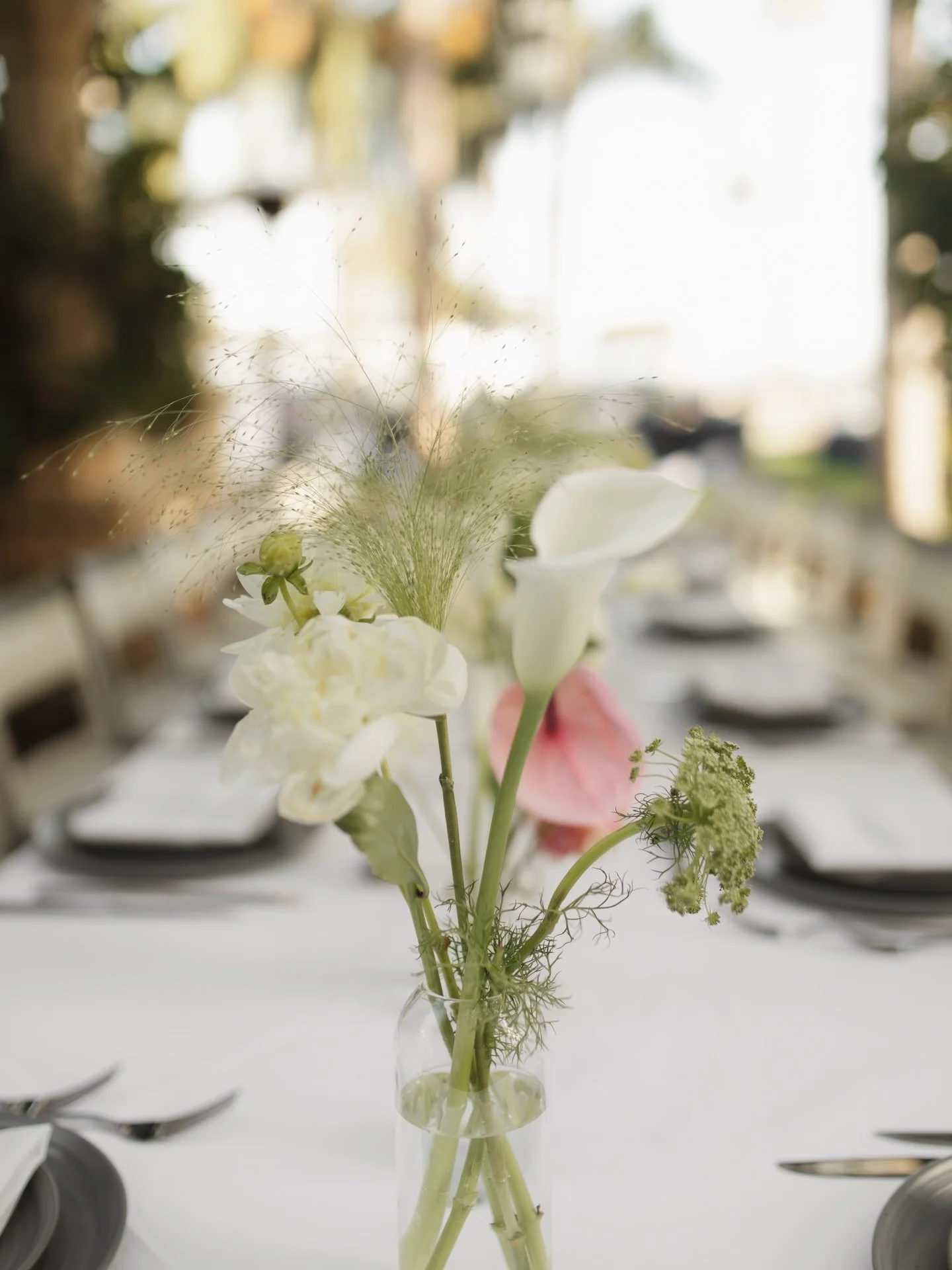 Every detail felt personal ✨

Thoughtfully designed floral details, meaningful moments, and a Santa Barbara evening spent celebrating their elopement with the ones who matter most 💍🤍

Details:
Photographers @minraephoto 
Reception Venue @santabarba