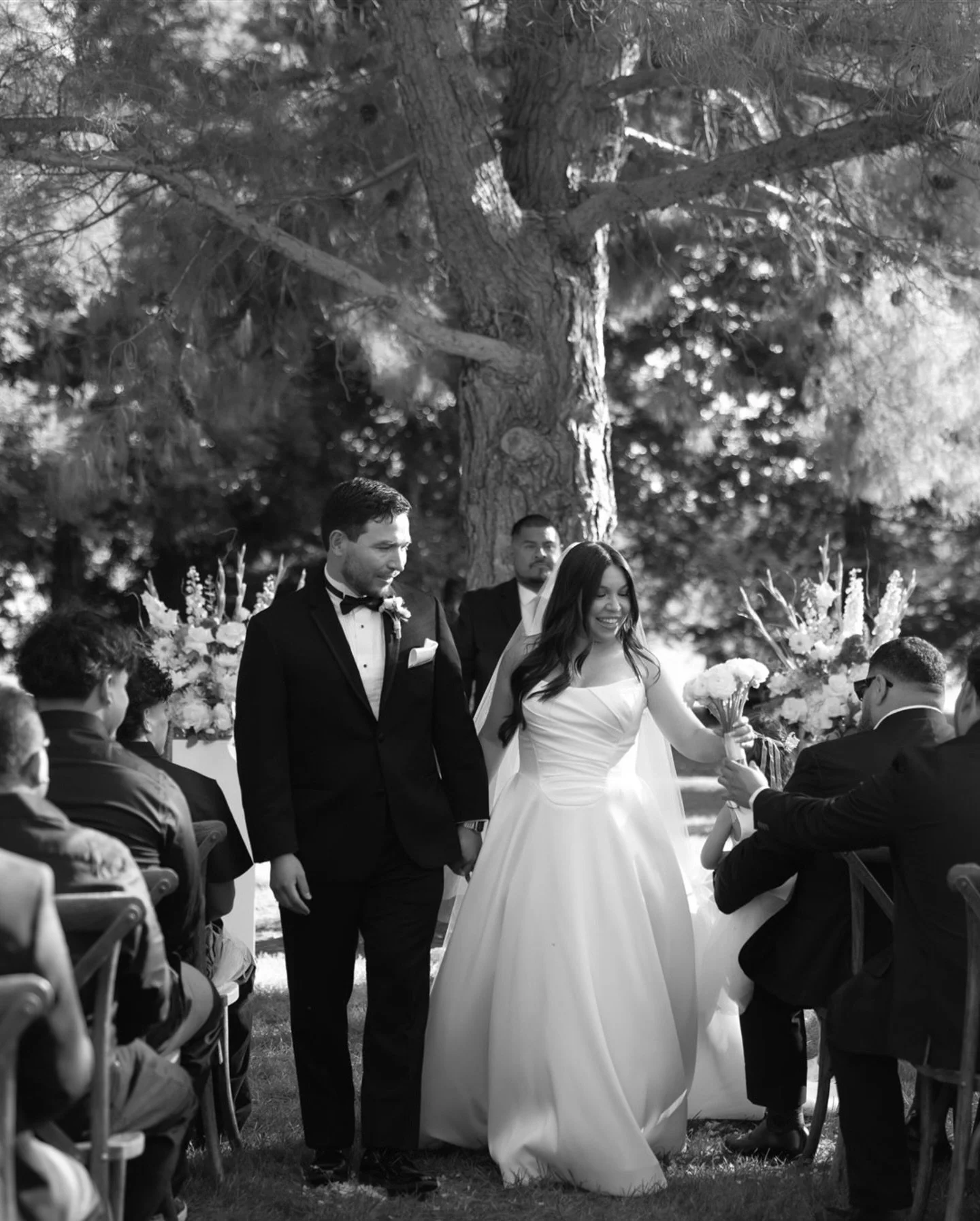 Little moments &amp; details from Sonia &amp; Vlad&rsquo;s intimate wedding ceremony ✨💍🤍

.
.
Details: 
Photographer: @minraephoto
Coordinator: @theweddingplan.co 
Venue: Private Estate
Catering: @mustardseedcateringco 
Decor: @diamonddesignsbymimi