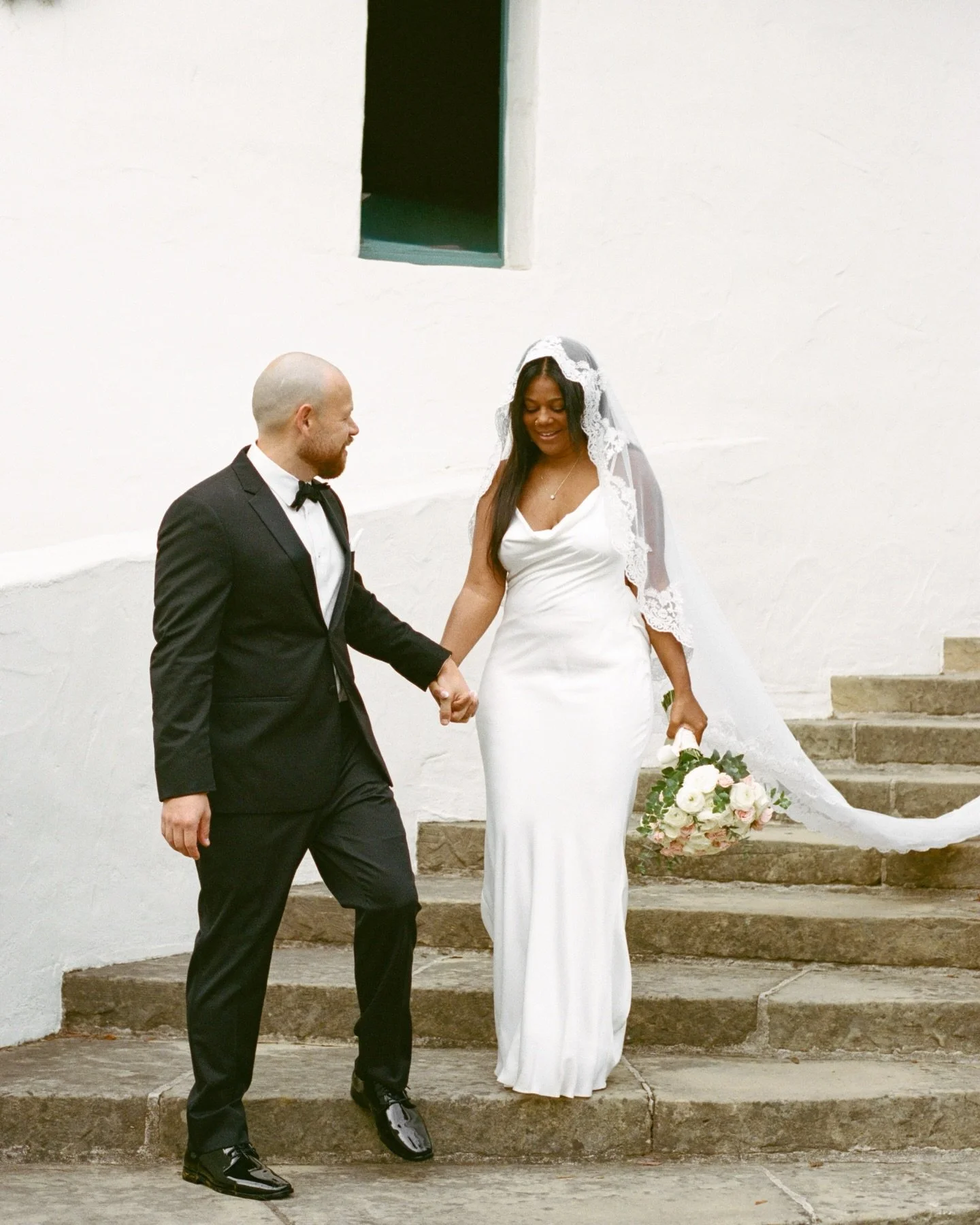 Love on 35mm film 🎞️

Capturing every beautiful moment of Shari &amp; Luis&rsquo; intimate elopement on film was something truly special. Their love was electric, full of warmth and joy, all set against the stunning backdrop of the Santa Barbara Cou
