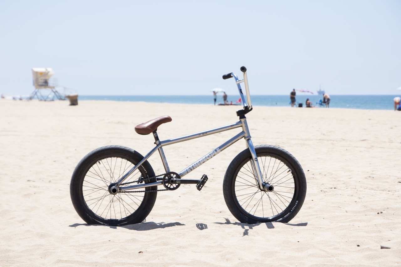 Frame: WTP Dillon Lloyd BUCK prototype in 21.3″ Fork: WTP Mike Curley Switch 23mm prototype Bar: WTP Dillon Lloyd BUCK 9.15″ prototype Headset: Odyssey Stem: Odyssey SXTN Grips: Odyssey Broc Raiford