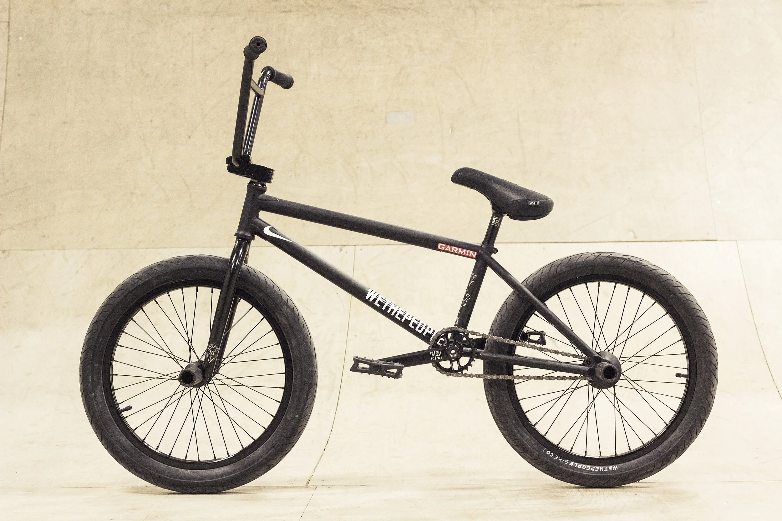 Adrian_bikeckeck_01.jpg