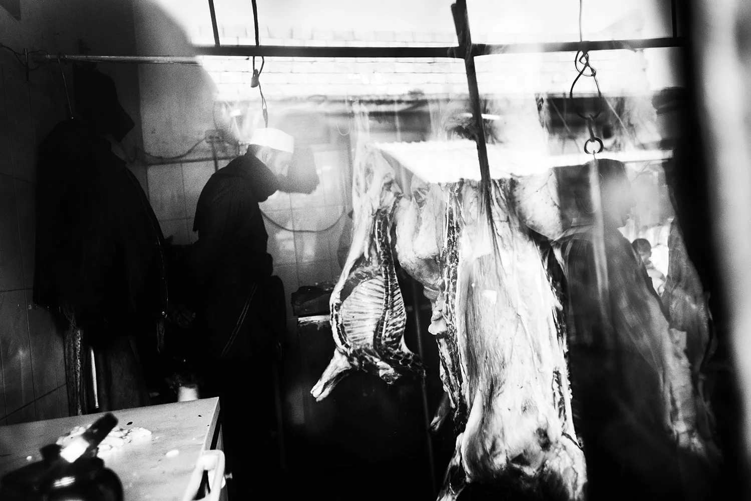 a butcher, on the day of Eid al Adha "Festival of the Sacrifice". Tall Rifat, Syria. 2012 © Go Nakamura photography 