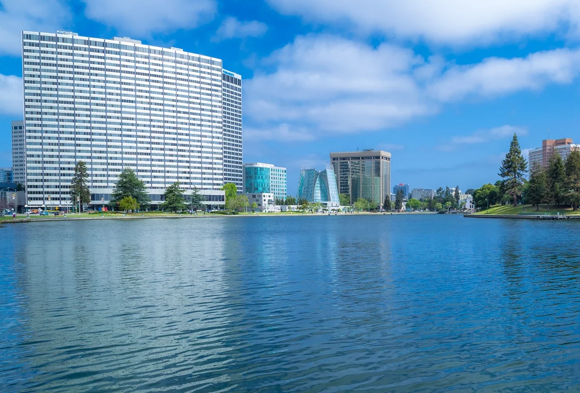 150505_6915_Lake_Merritt_Adams_Point_Morning_Sun-X3.jpg