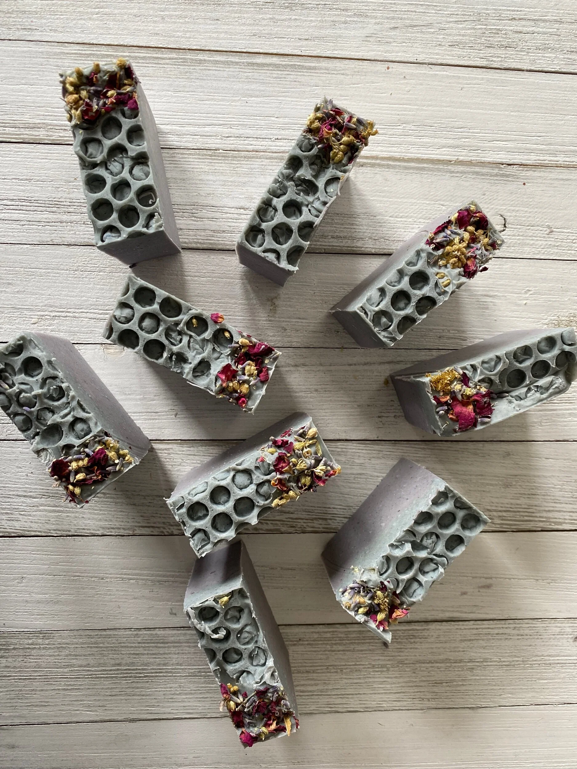 EDBB4D75-3FCD-420D-96C7-F1999B5348BA