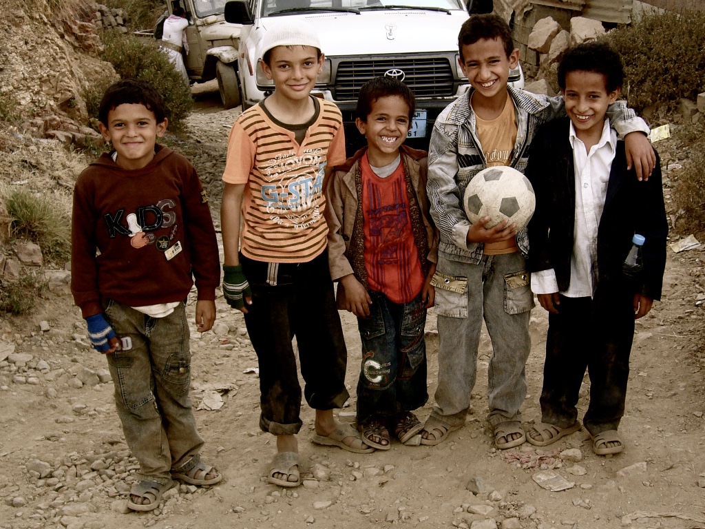 Garotos que adoravam futebol com quem fiz amizade. Jabal Bura, Yemen, 2010. 