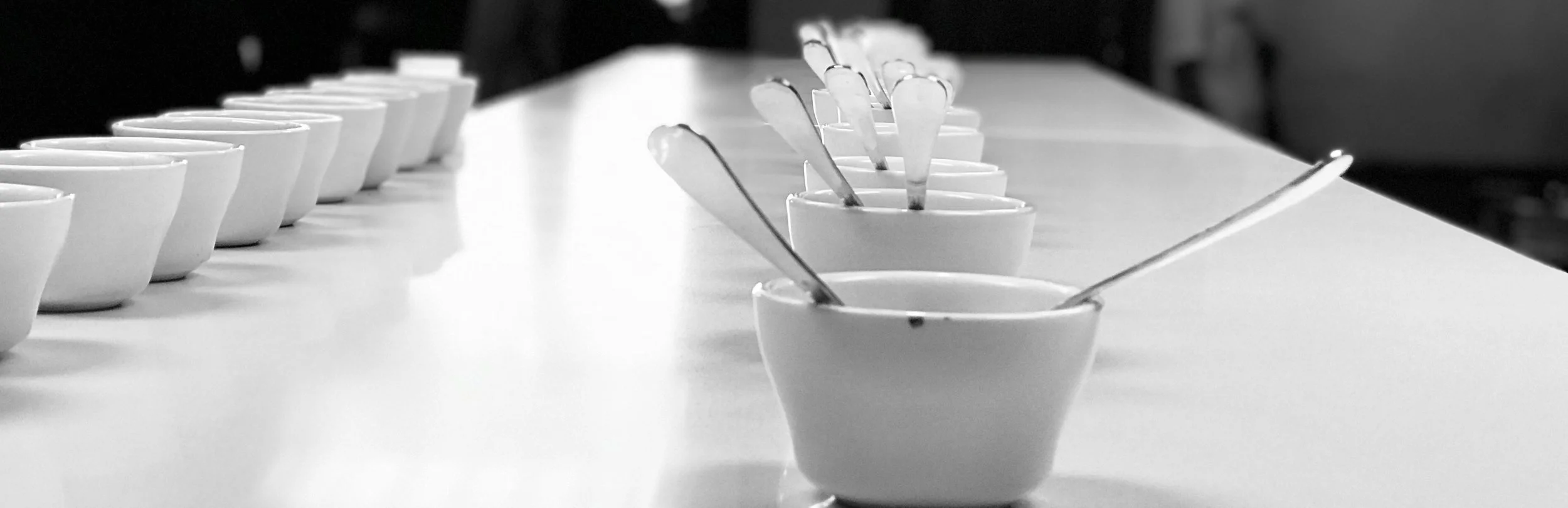 Mesa posta. Cupping.