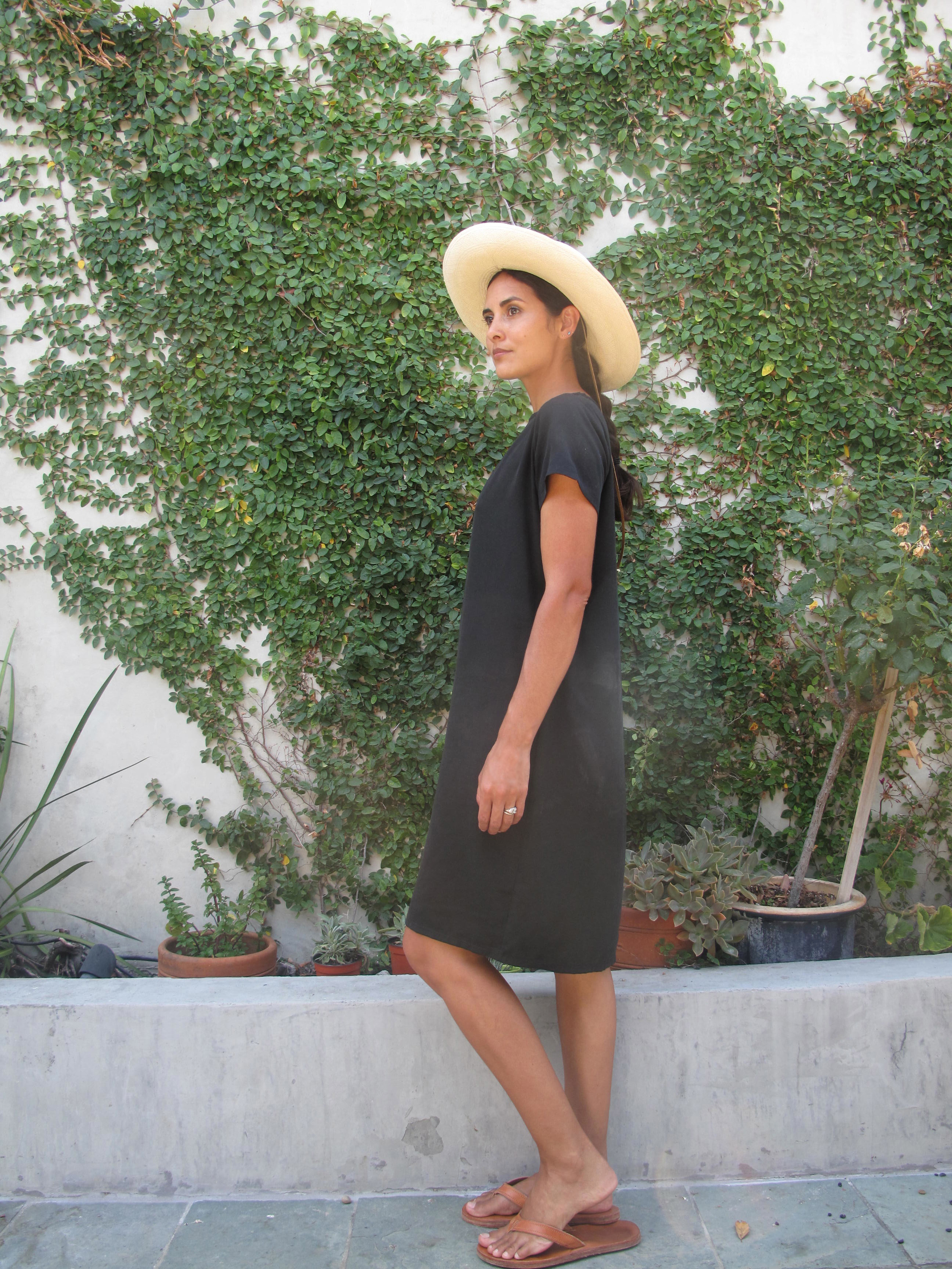 Beach/summer casual One of the things I love about this dress is its ease, so for my first outfit I kept it really simple. This look is perfect for the beach, farmers market, or just about anything else on a warm day when you require comfort and functionality. Ethically made Panama hat picked up from Magpi shop in Studio City, shop USA made versions from Clyde and Janessa Leone . Leather flip flops by Moment Goods , hand made in the USA.
