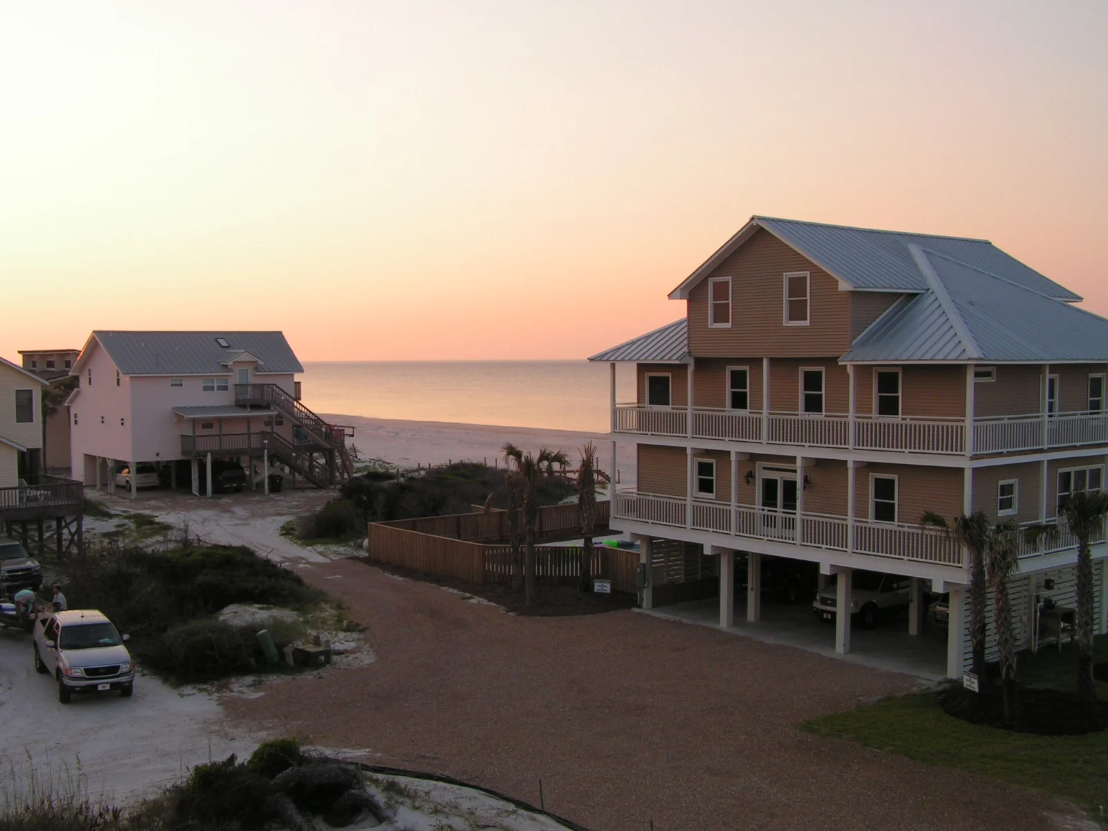 St. George Island offers many beach houses for rent - large or small on the Gulf of Mexico or Apalachicola Bay.
