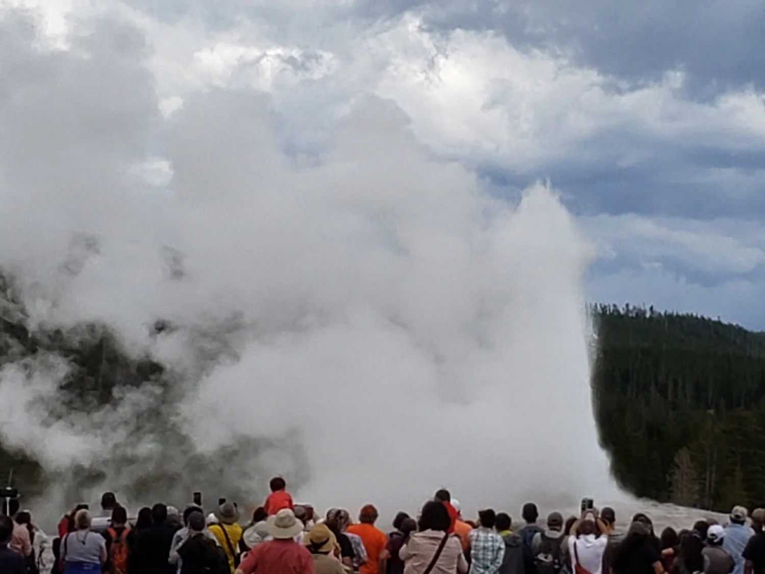 Old Faithful geyser still draws a crowd
