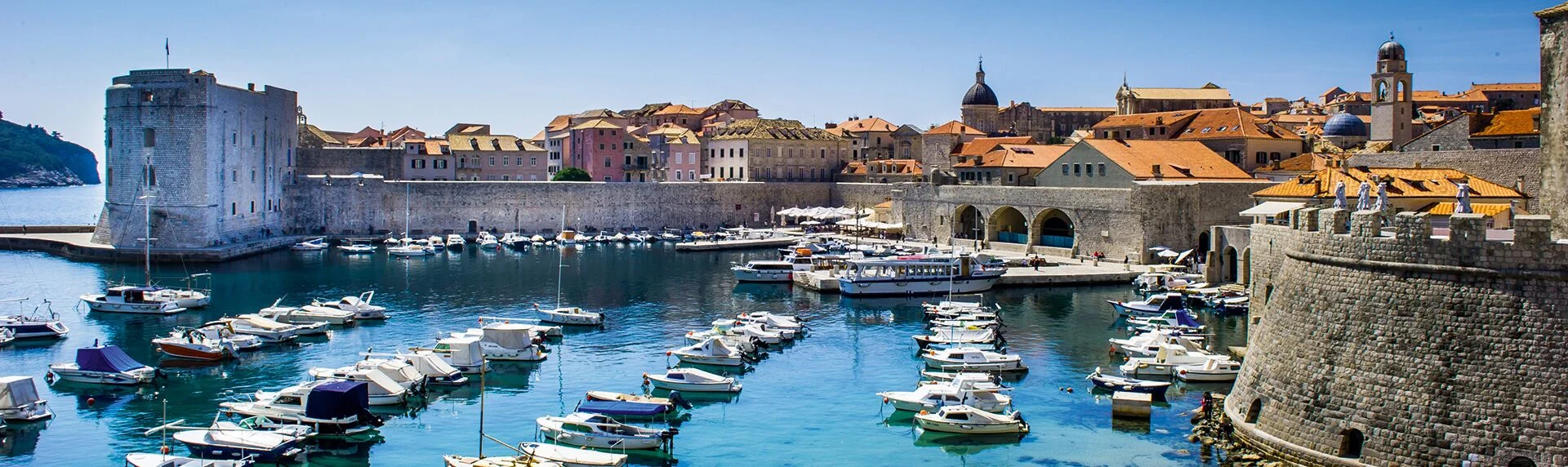 Kroatien-montenegro Hafen Dubrovnik.jpeg