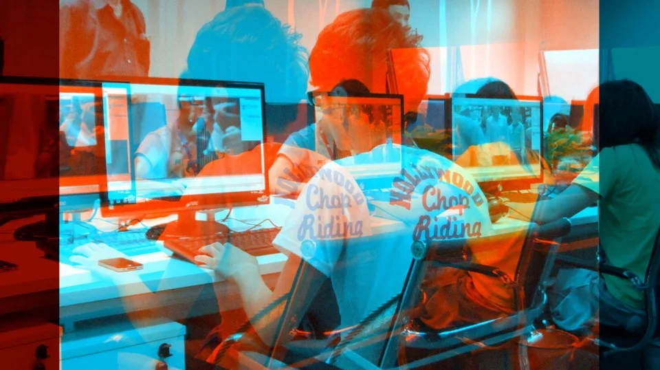 Review: Standing on the Edge of Tomorrow