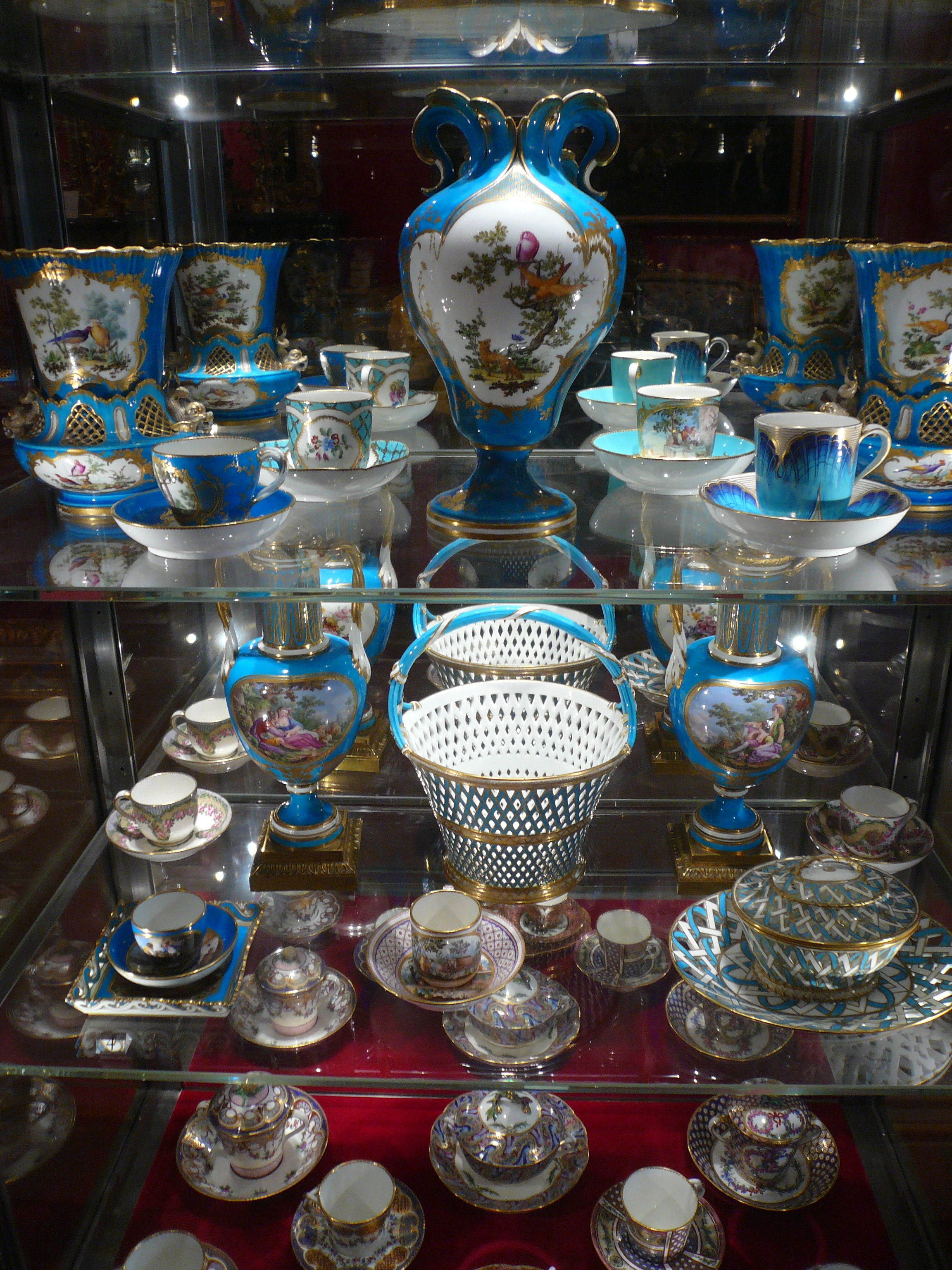 Sèvres porcelain in the Wallace Collection, London, May 2017, photograph author’s own.