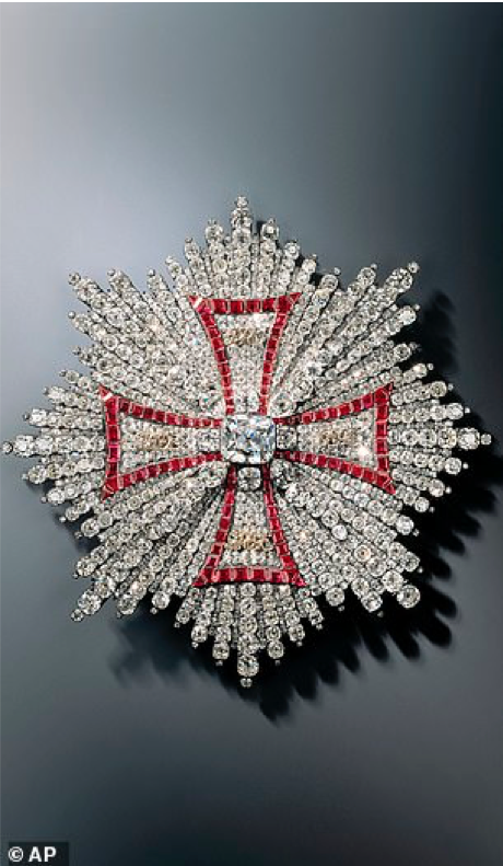 Over 100 Pieces of Priceless Jewellery  Stolen From Dresden Museum