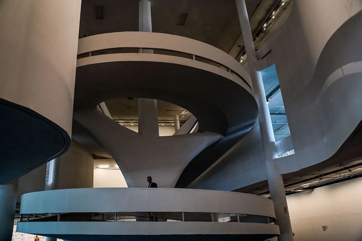 Workers accuse the Bienal de São Paulo of mistreatment and ‘terrible working conditions’