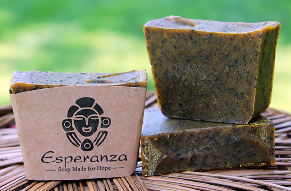 Morning Roast - Made with organic coffee grounds for a strong exfoliation, naturally colored with espresso, and essential oils of clove, cinnamon & vanilla. Made in the US. & DR
