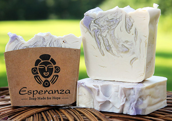 Lavender soap - Made with Aloe gel and lavender essential oil for a smooth, relaxing soap. Made in the US.