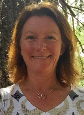 JuliePeterson.jpg