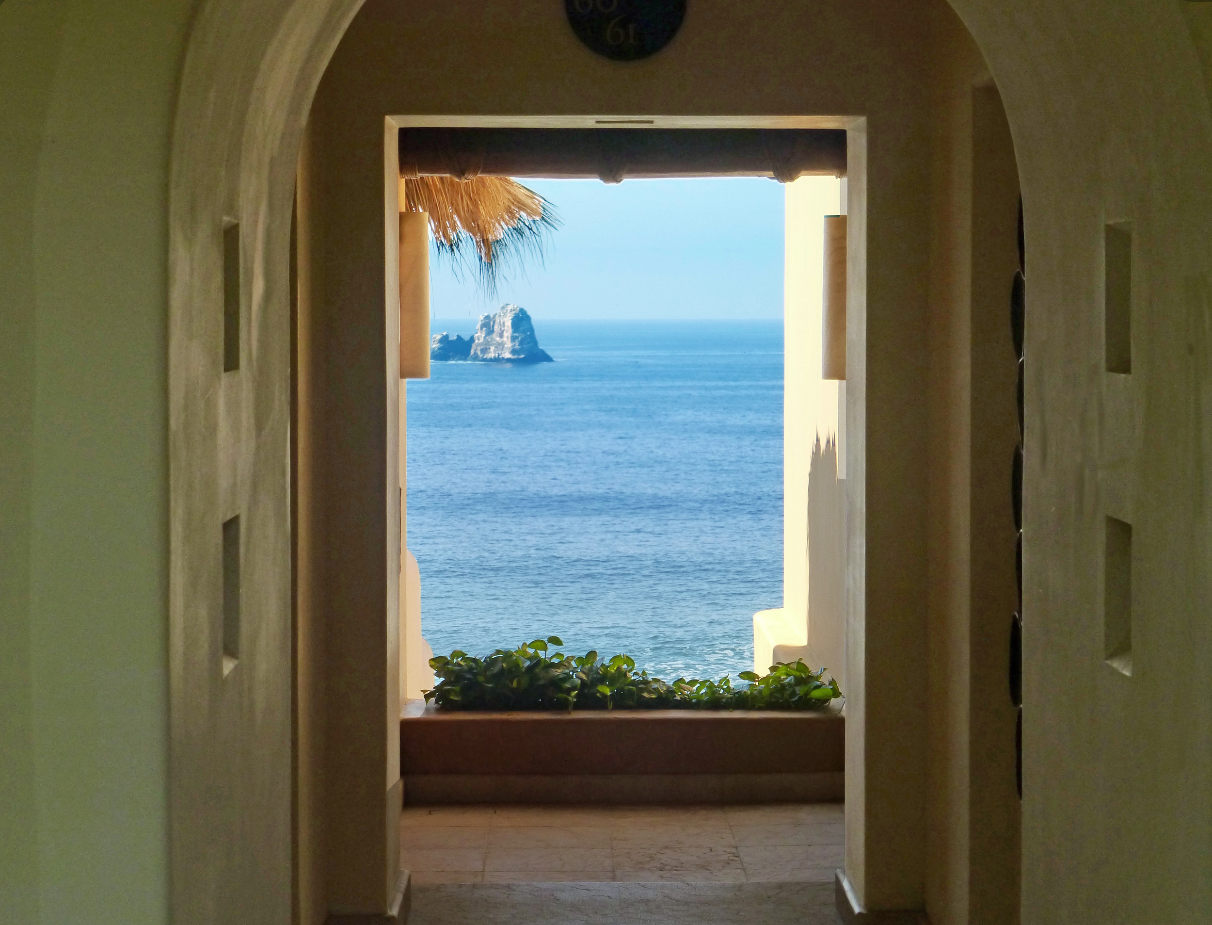 Hallway Sea View .jpg