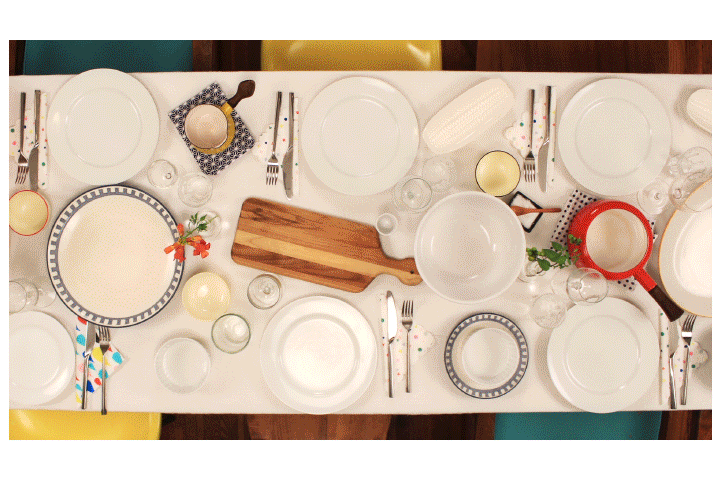 A fun little time-lapse dinner and opening titles for HUFFINGTON POST. 