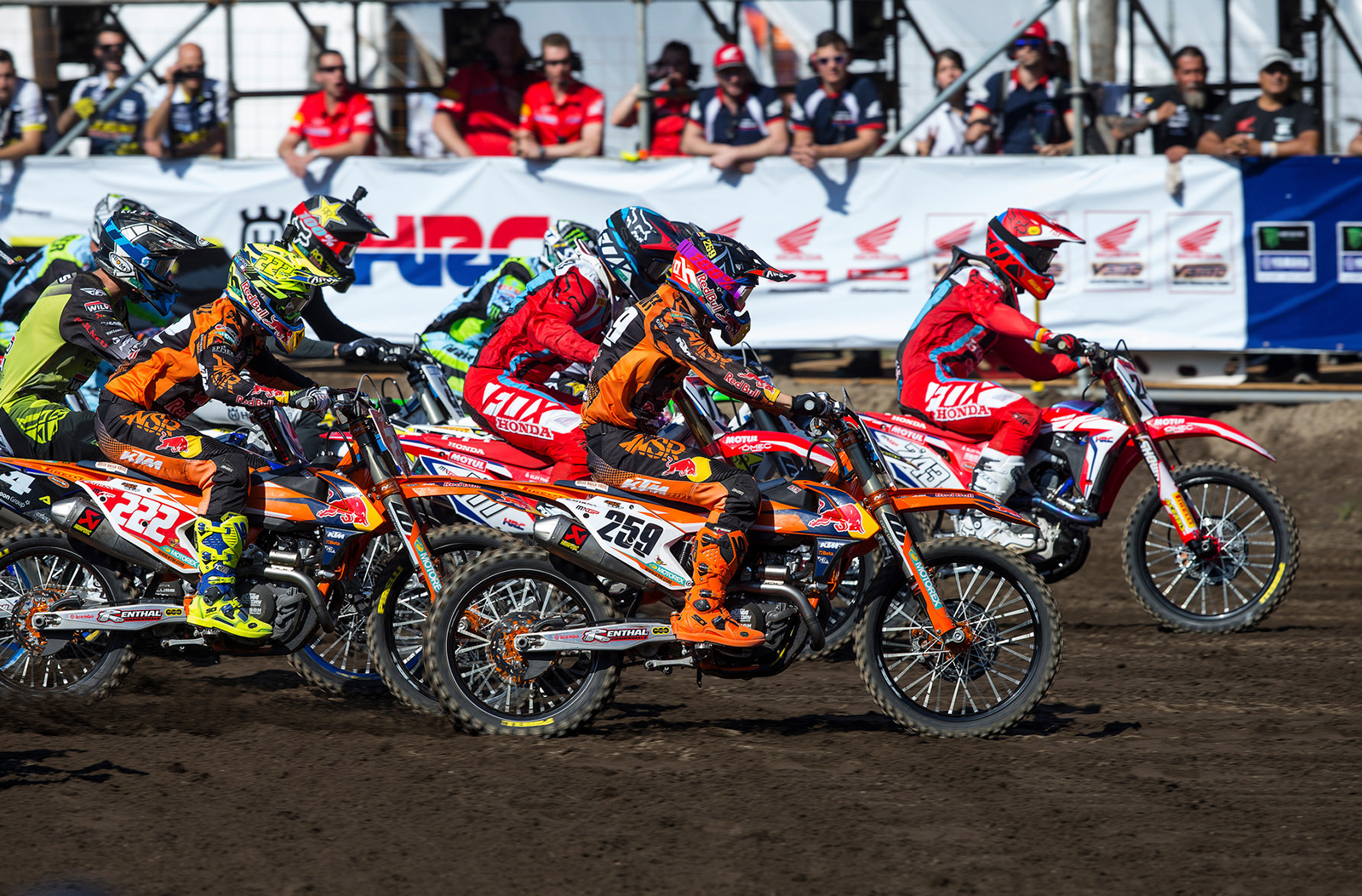 Tony Cairoli 222, Glenn Coldenhoff 259, Tim Gajser 243 :: KTM / Ray Archer image