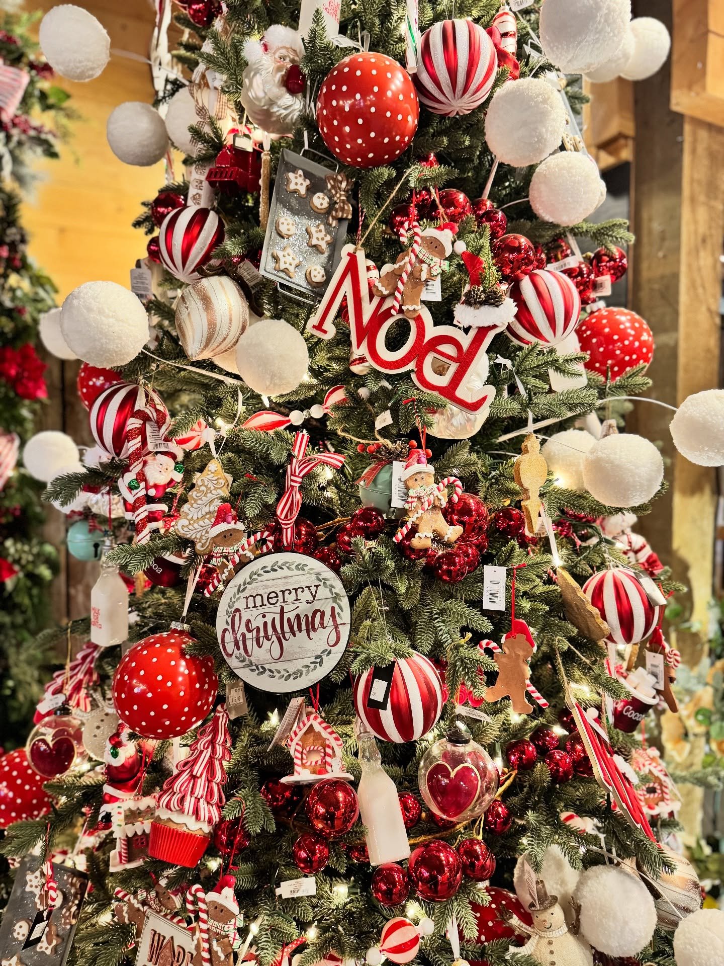 ✨ It&rsquo;s beginning to look a lot like Christmas at New Leaf! 🎄

Our garden center barn is quickly transforming into a winter wonderland &mdash; filled with seasonal d&eacute;cor, twinkling lights, and holiday cheer. From ornaments and wreaths to