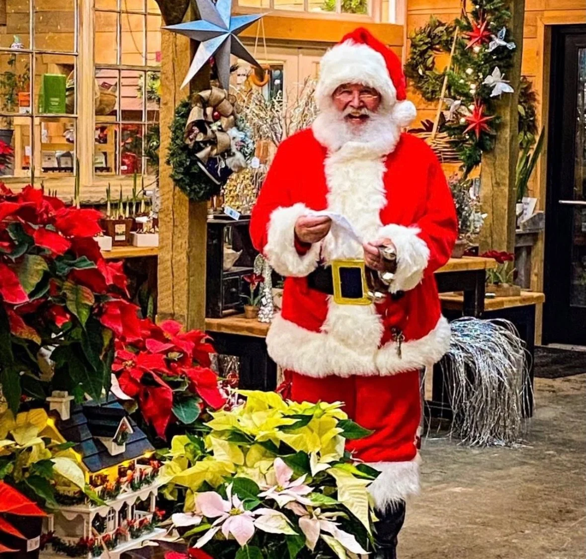 🎅🏻 🎄Ho ho ho&hellip; did you forget something?

A last-minute gift? A gift card?
Still decorating the tree? Need ornaments?
 
Today is the last day of the season at New Leaf Nursery.

Stop in before 6 PM today (Saturday) and celebrate the holidays