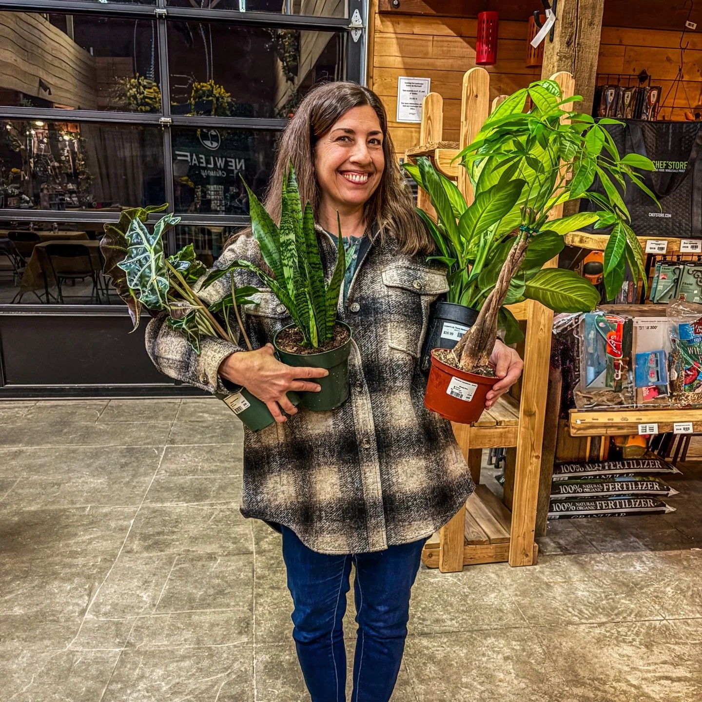 🪴 What. A. Night! 🪴 

Our Houseplant Bingo event at New Leaf Nursery was an absolute hit! From full bingo cards and big laughs to learning all about our favorite houseplants, the energy in the room was unbeatable.

Guests enjoyed sipping wine, snac