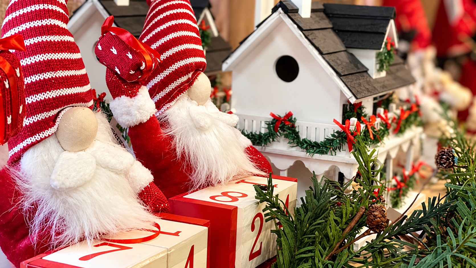 Jingle &amp; Mingle at New Leaf Nursery