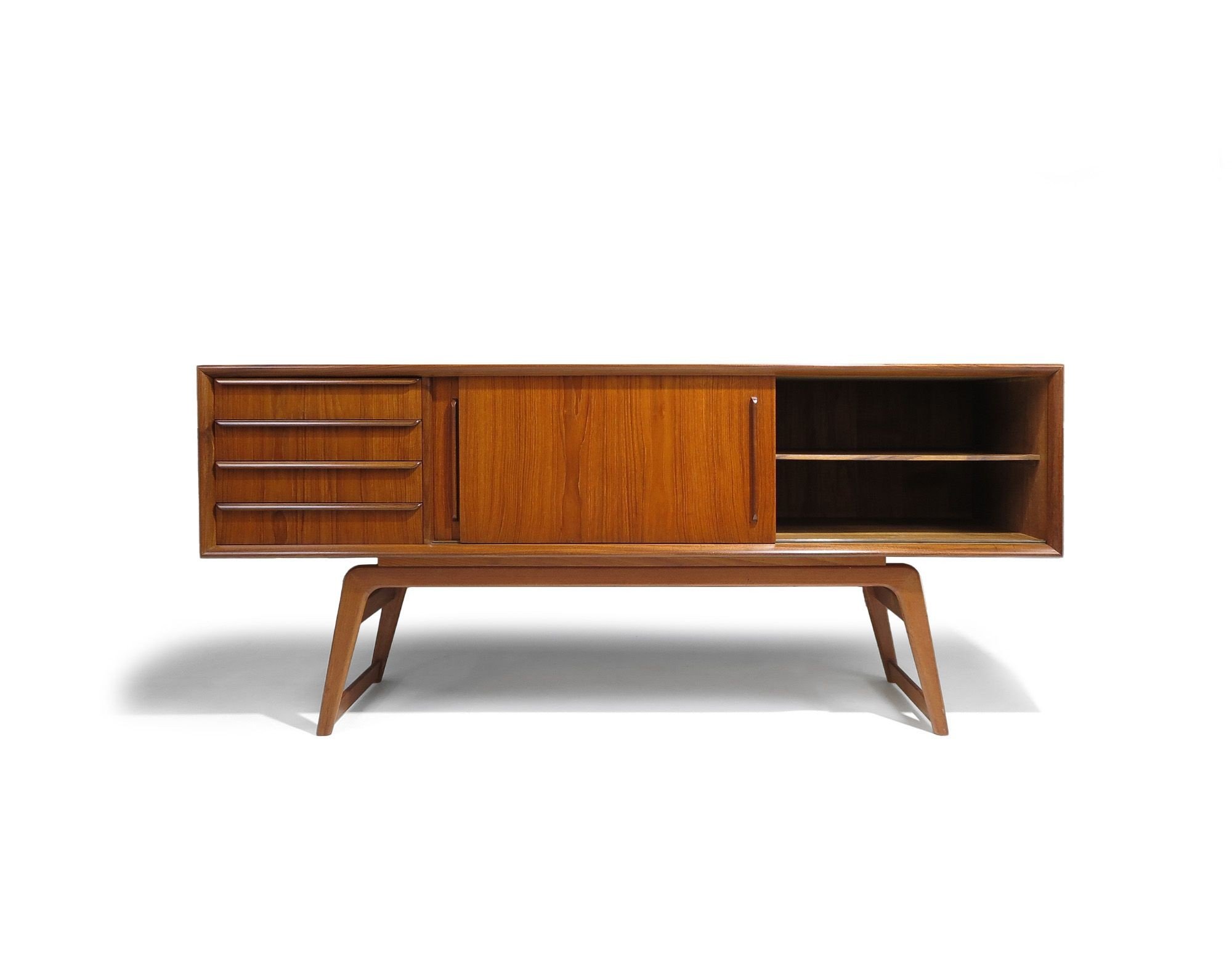 5_teak_Credenza_1-2.jpeg