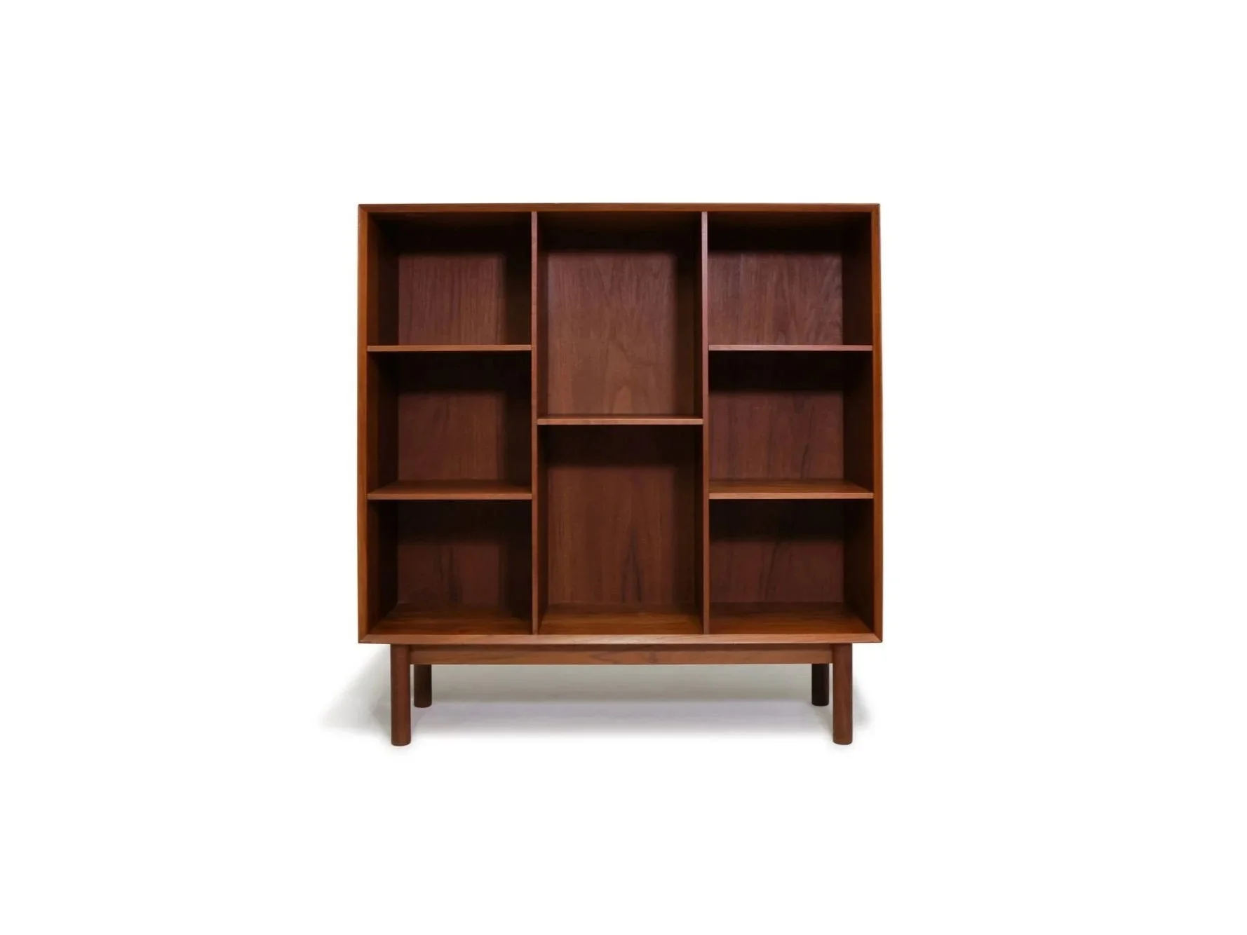 0_bookcase_1.jpg