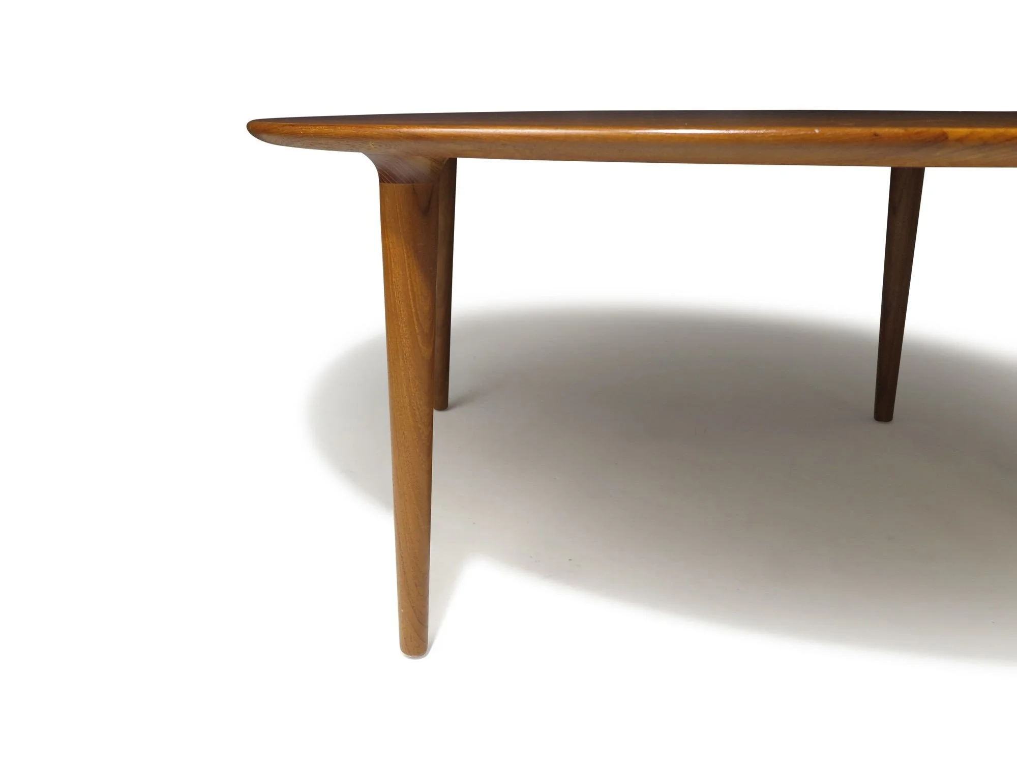 6_set_of_3_coffee_tables-2.jpeg