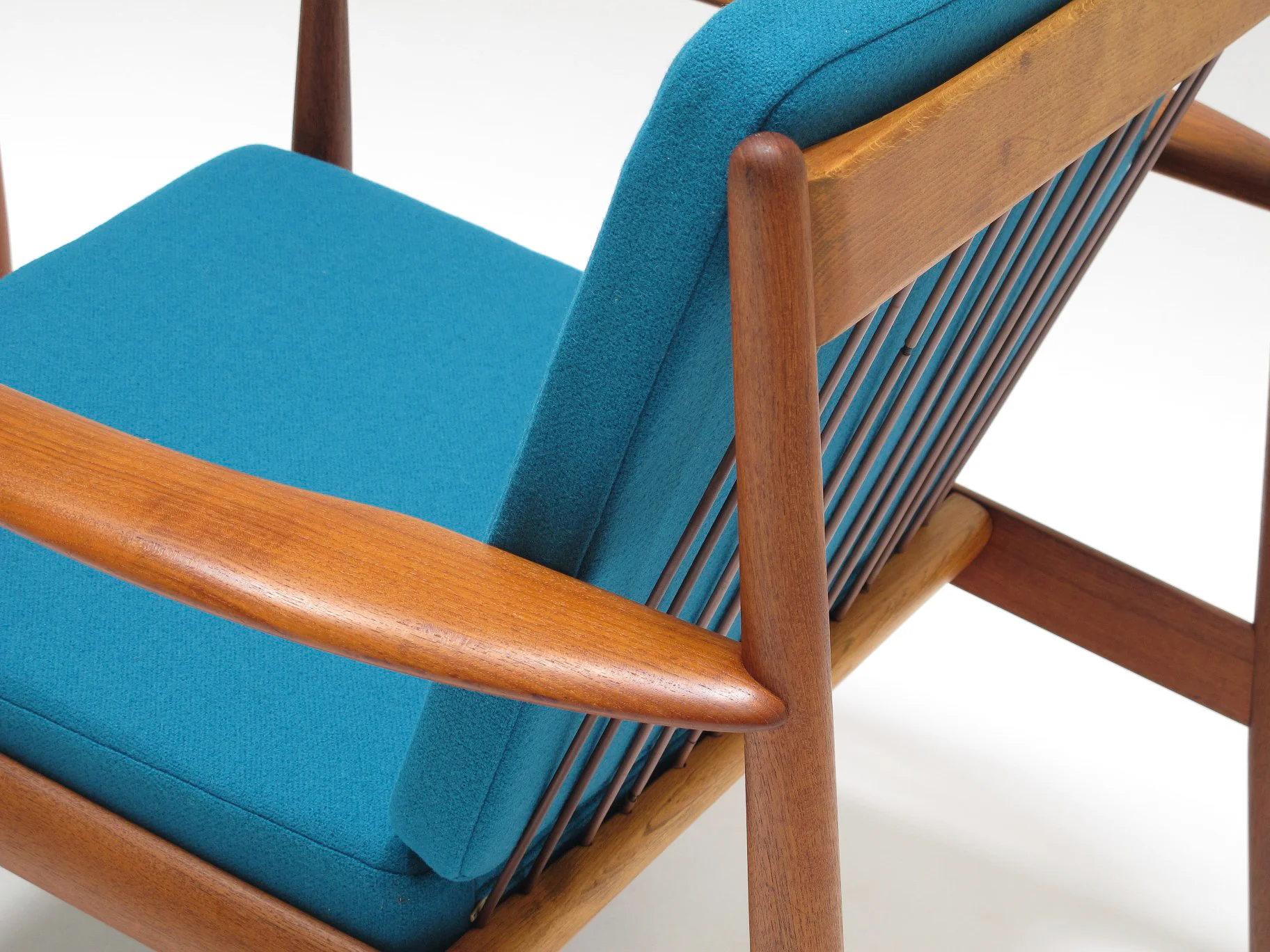 mid century lounge chairs-5.JPG