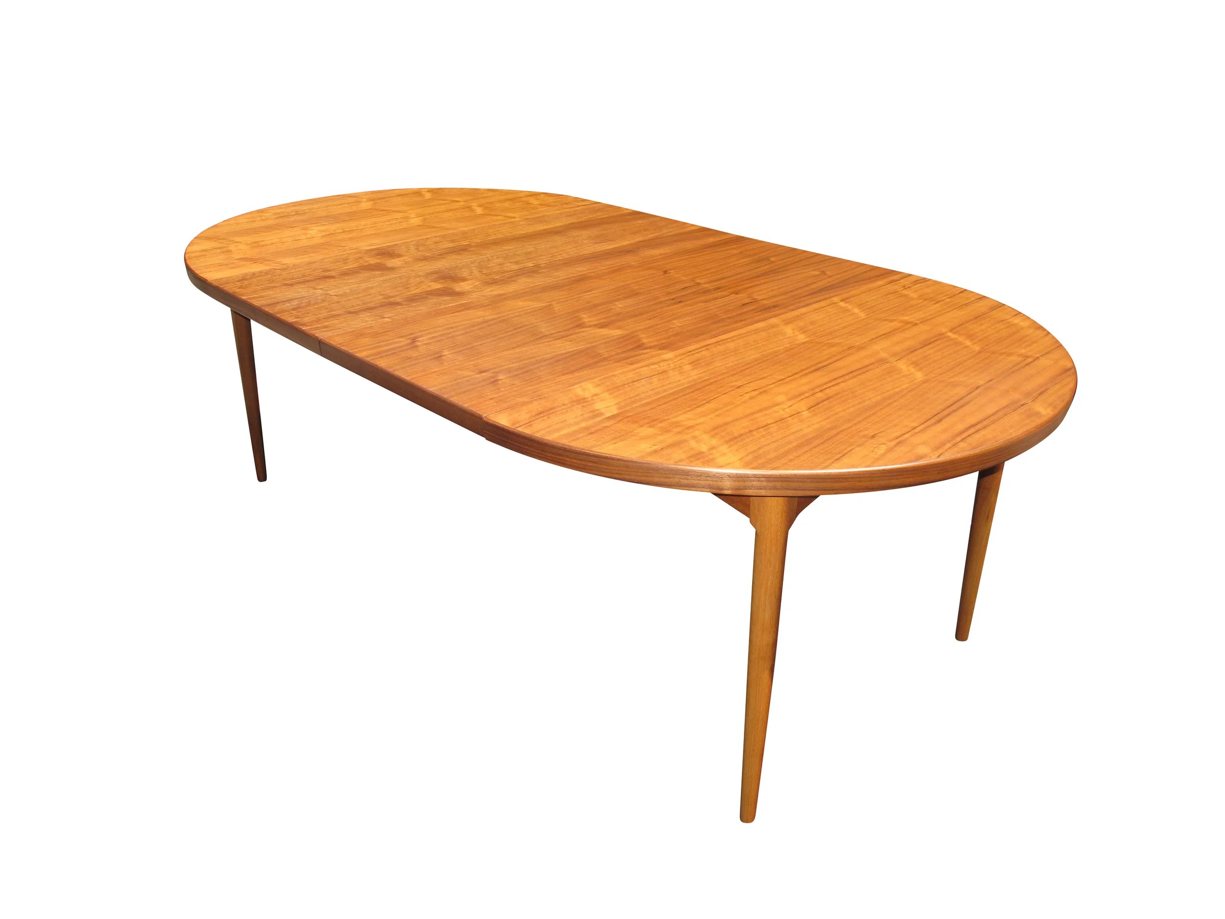 49" Round Walnut Dining Table with Two Leaves 2