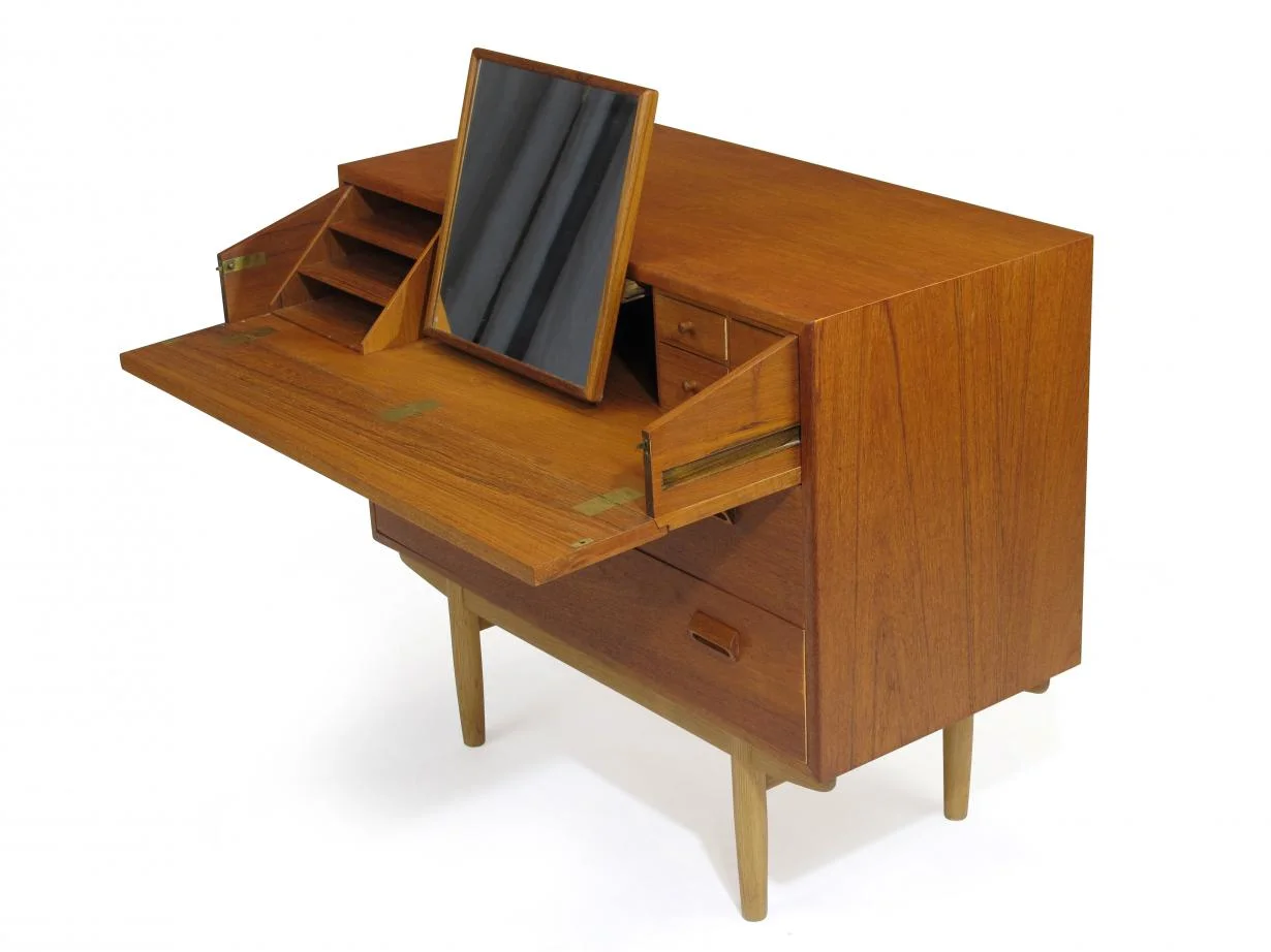 Borge Mogensen Danish Teak Dresser Vanity Desk 5
