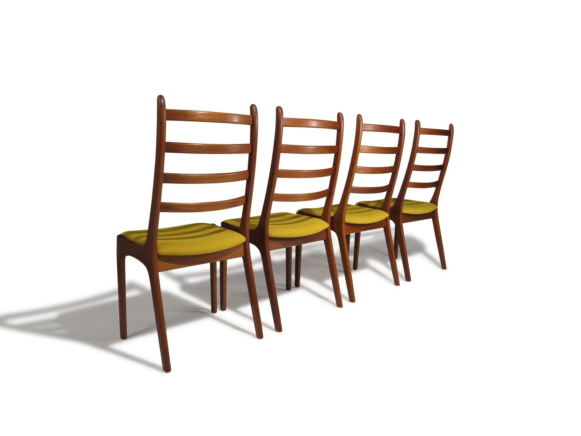 0_hig_back_teak_chairs-10.jpeg