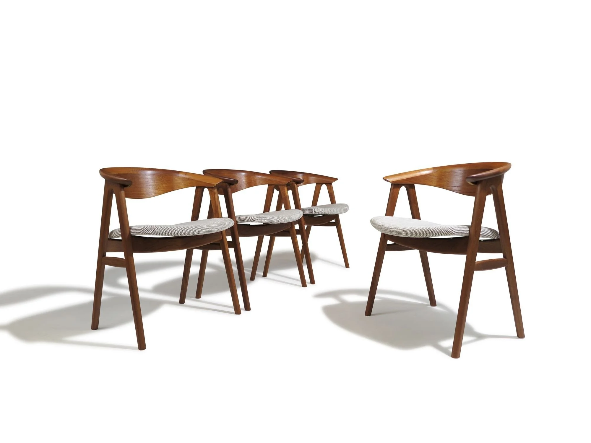 0_4_Teak_Chairs-11.jpeg