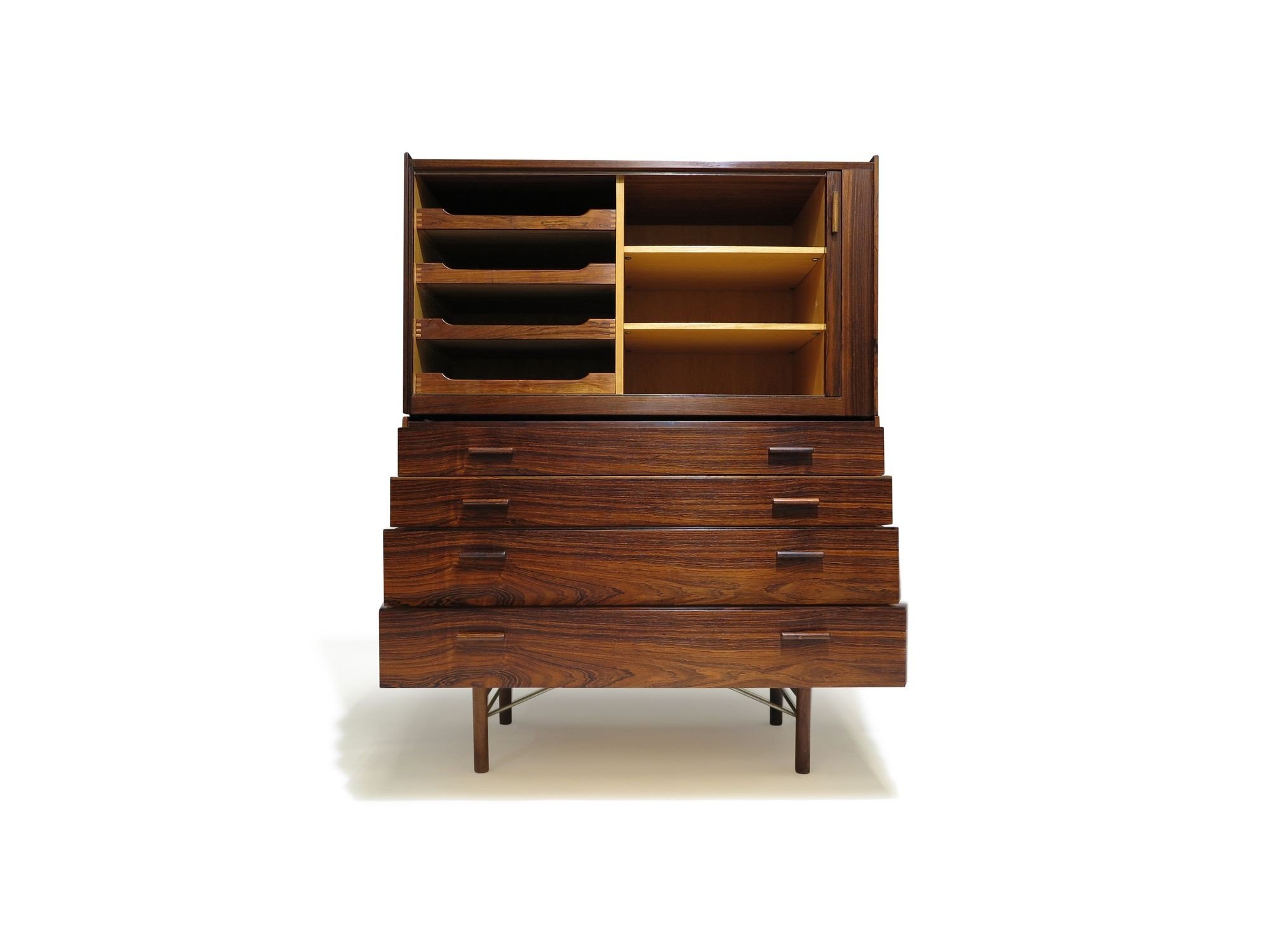 3_Rosewood_Cabinets-3.jpeg