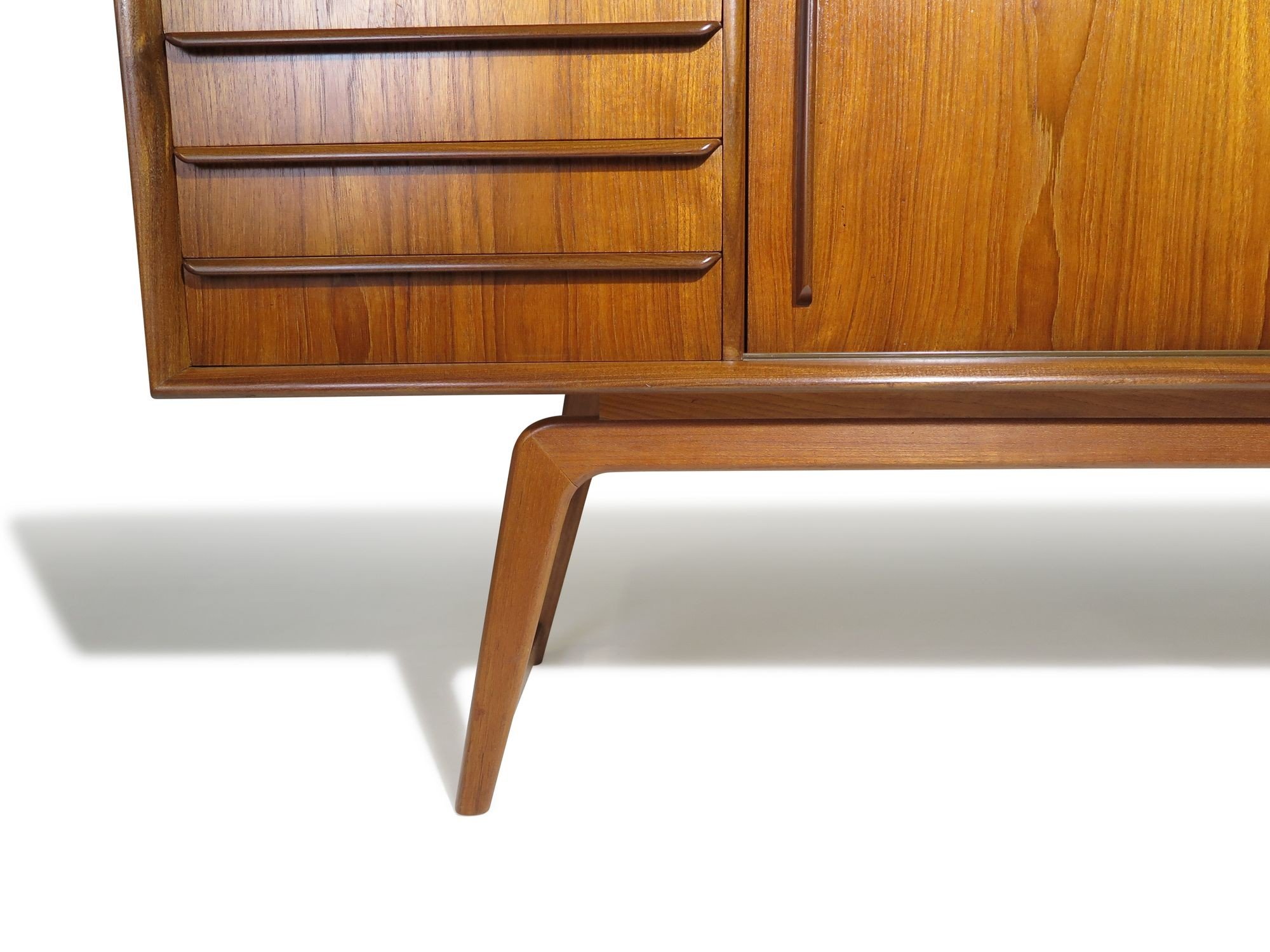 7_teak_Credenza_1-13.jpeg