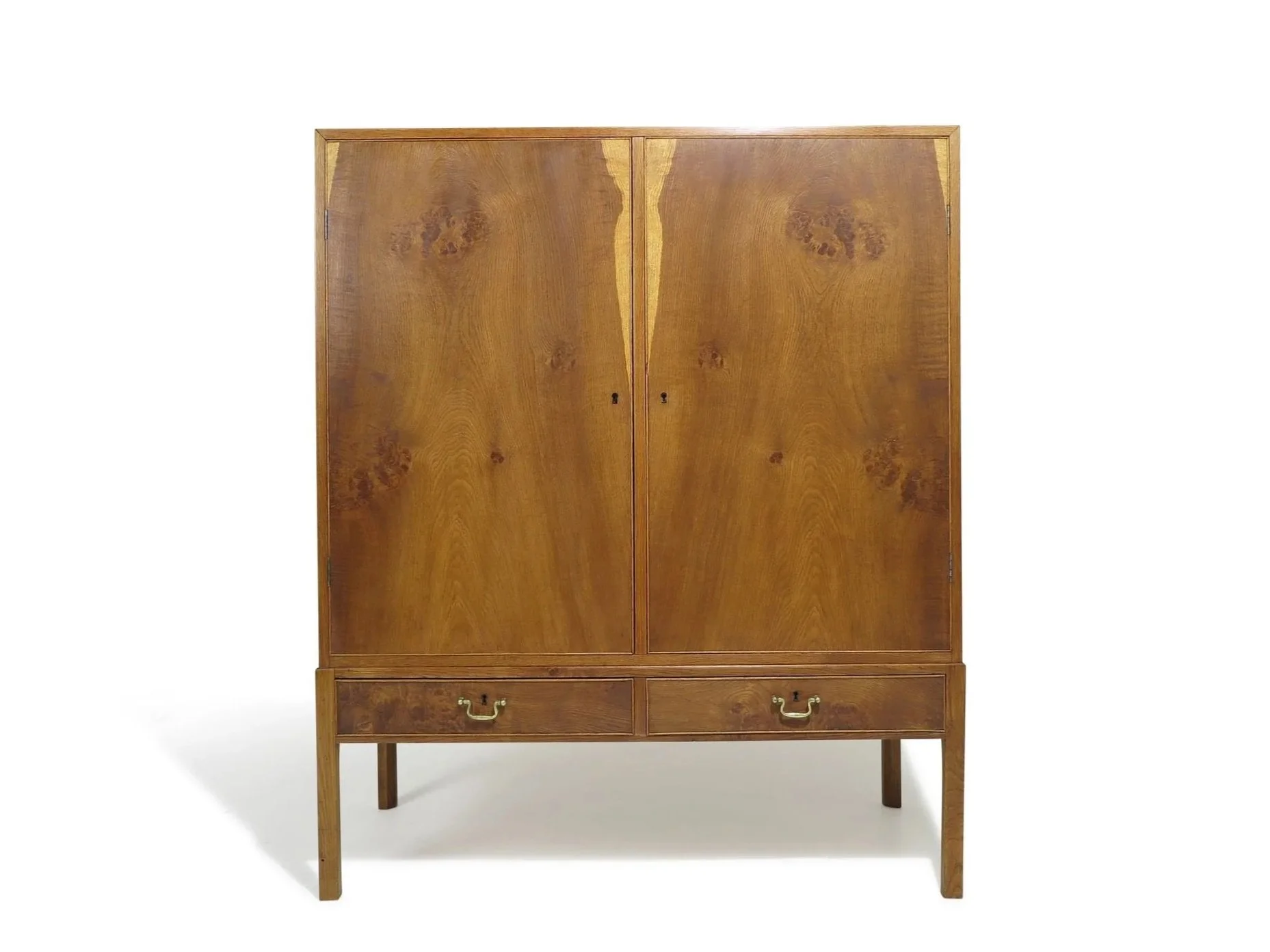 0_Hihg_Sideboard.jpg