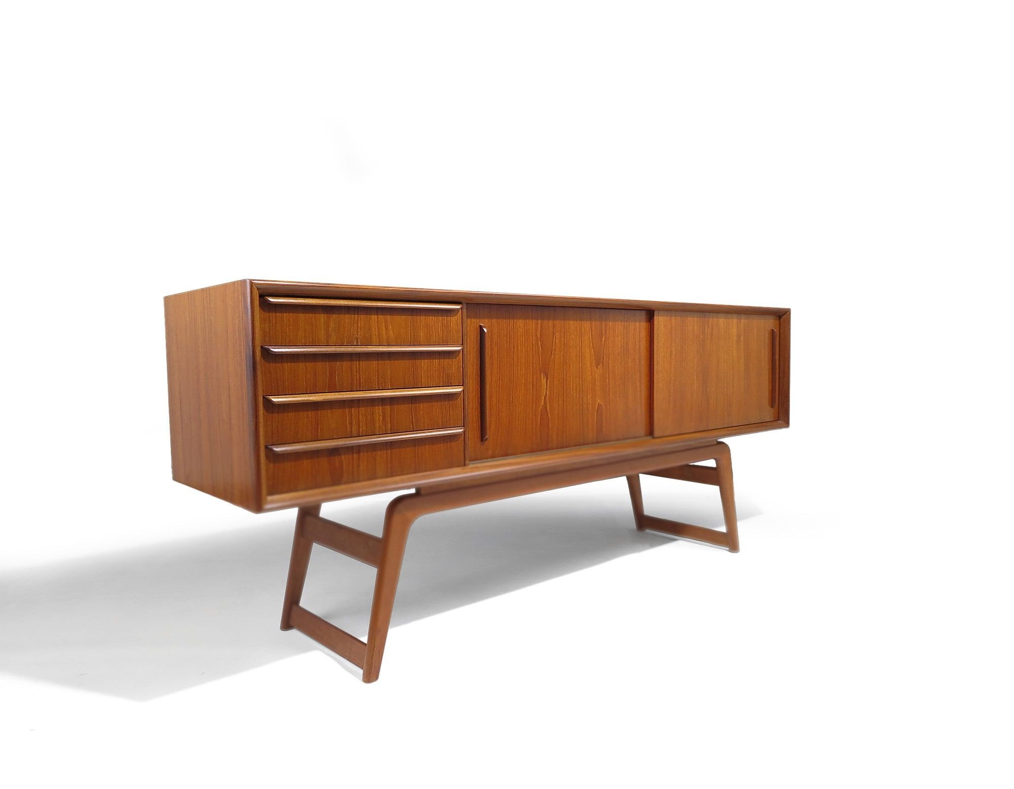 2_teak_Credenza_1-3.jpeg