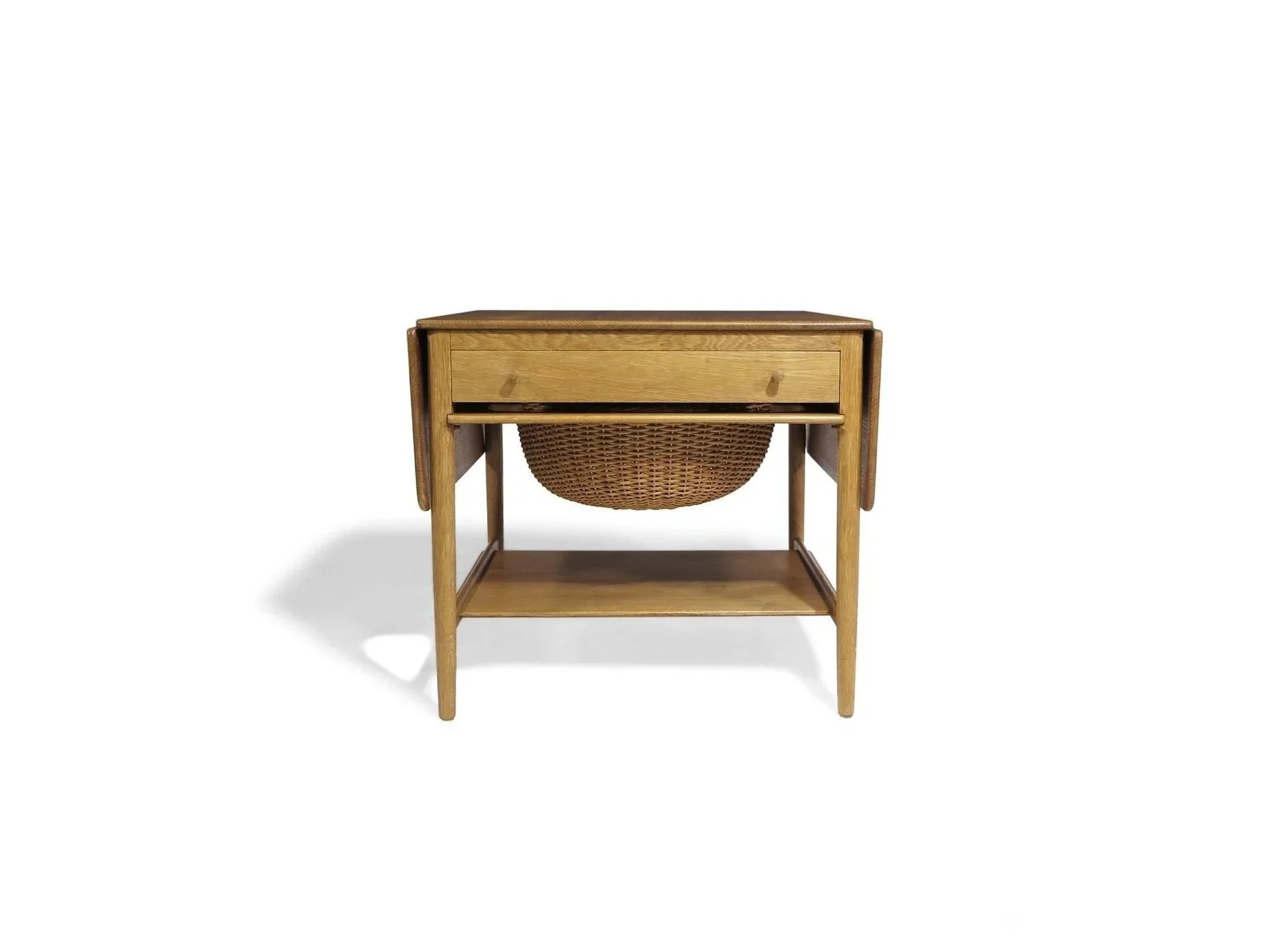 0_White_Oak_Wegner-4.jpg