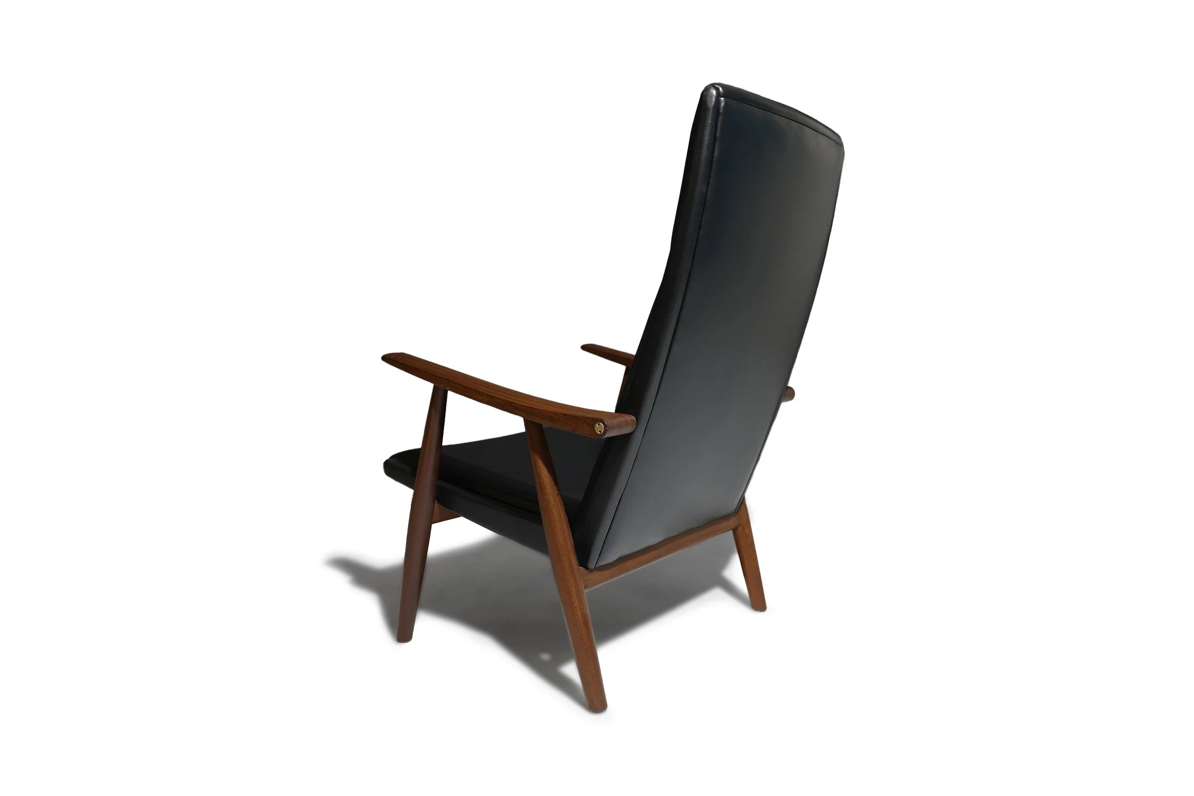 Black leather chair-6.jpg