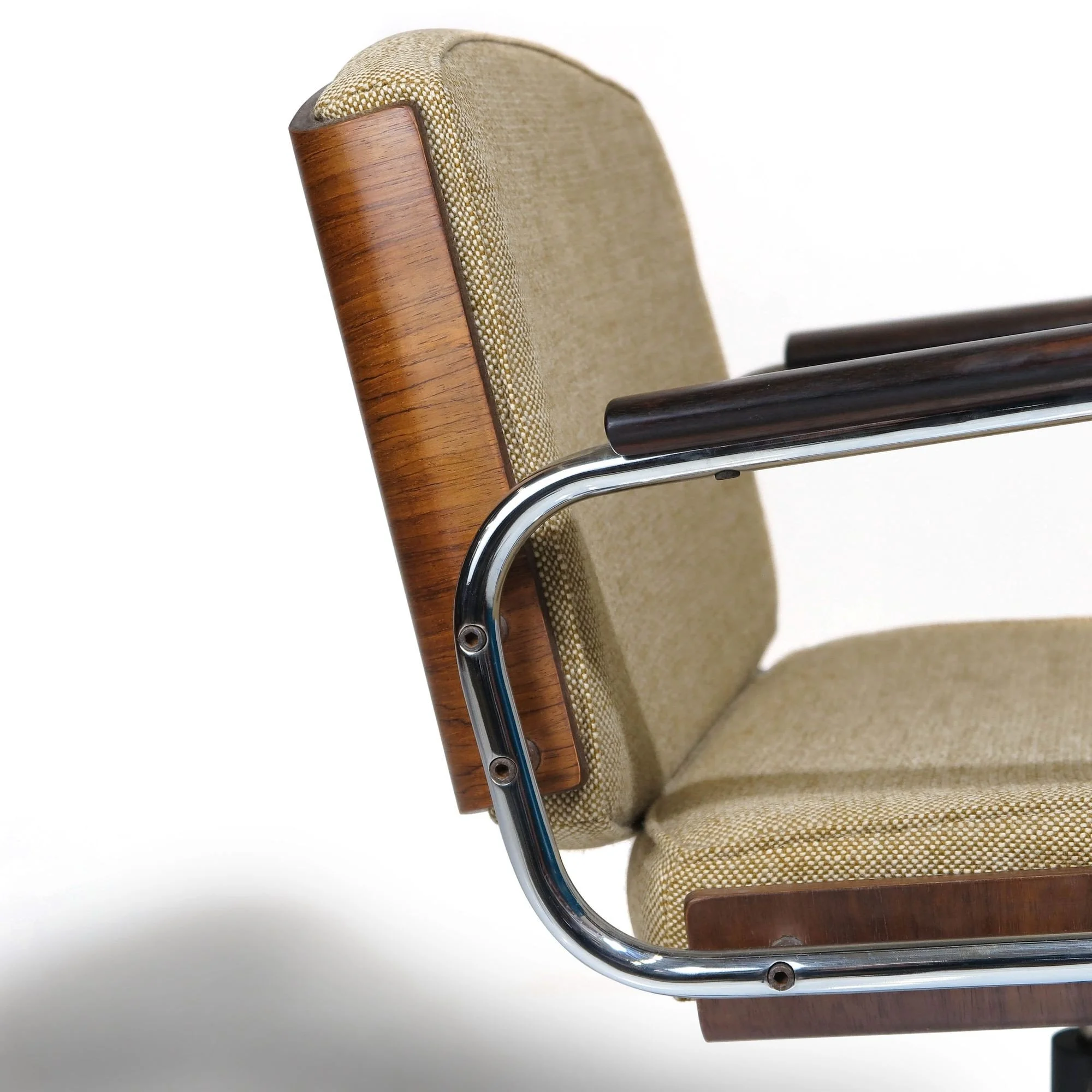 8_desk_chair-8.jpeg