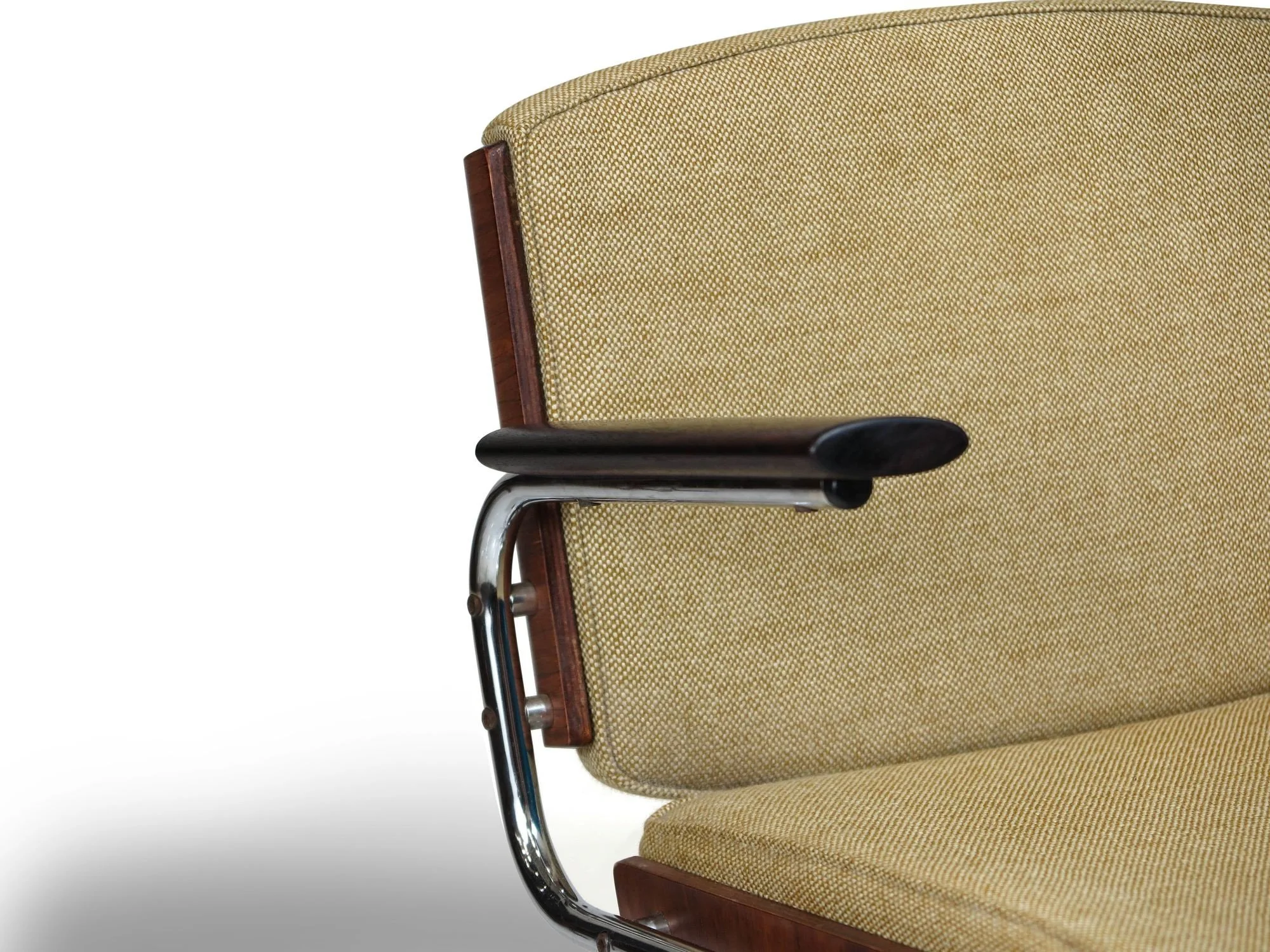 4_desk_chair-4.jpeg