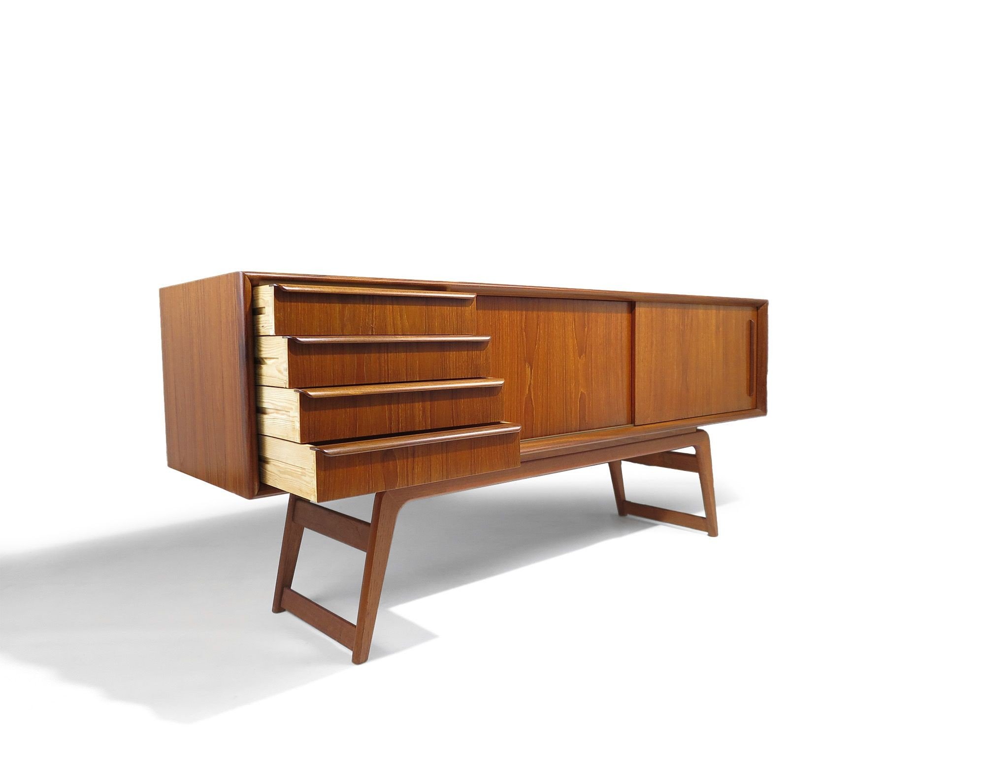4_teak_Credenza_1-4.jpeg