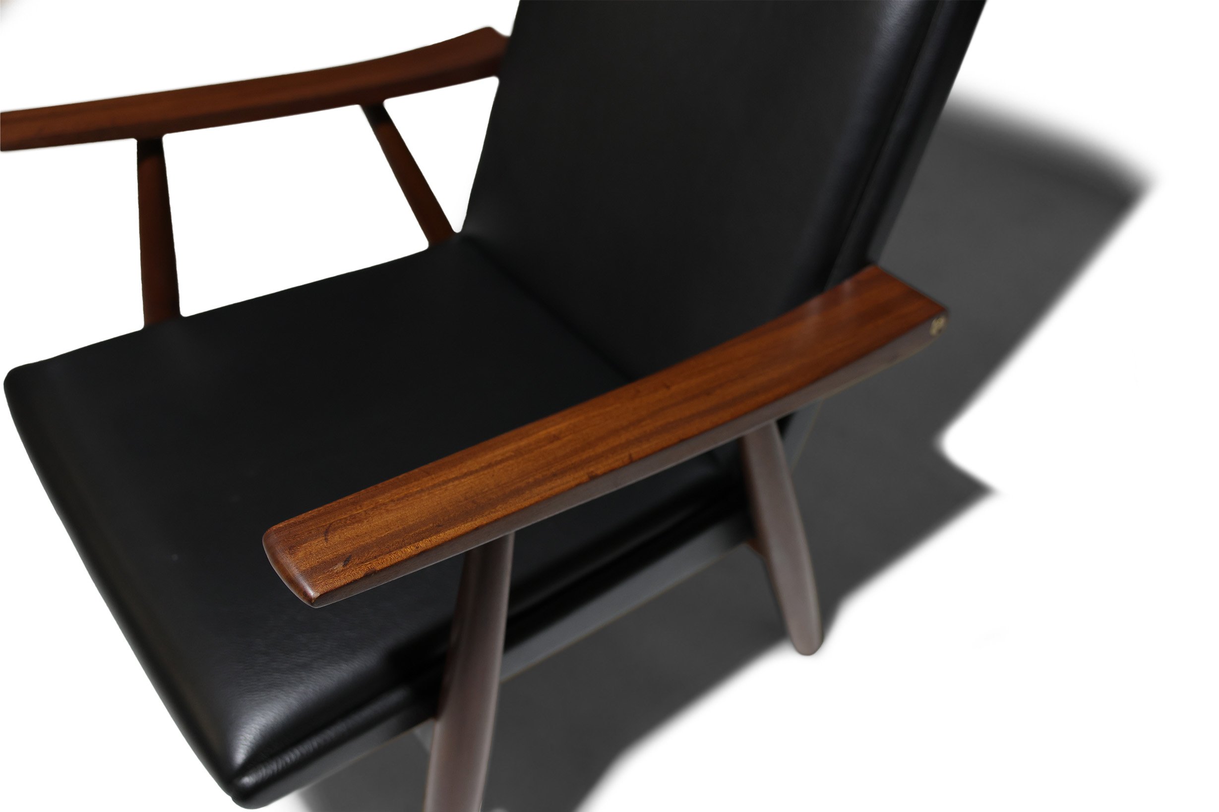 Black leather chair-11.jpg
