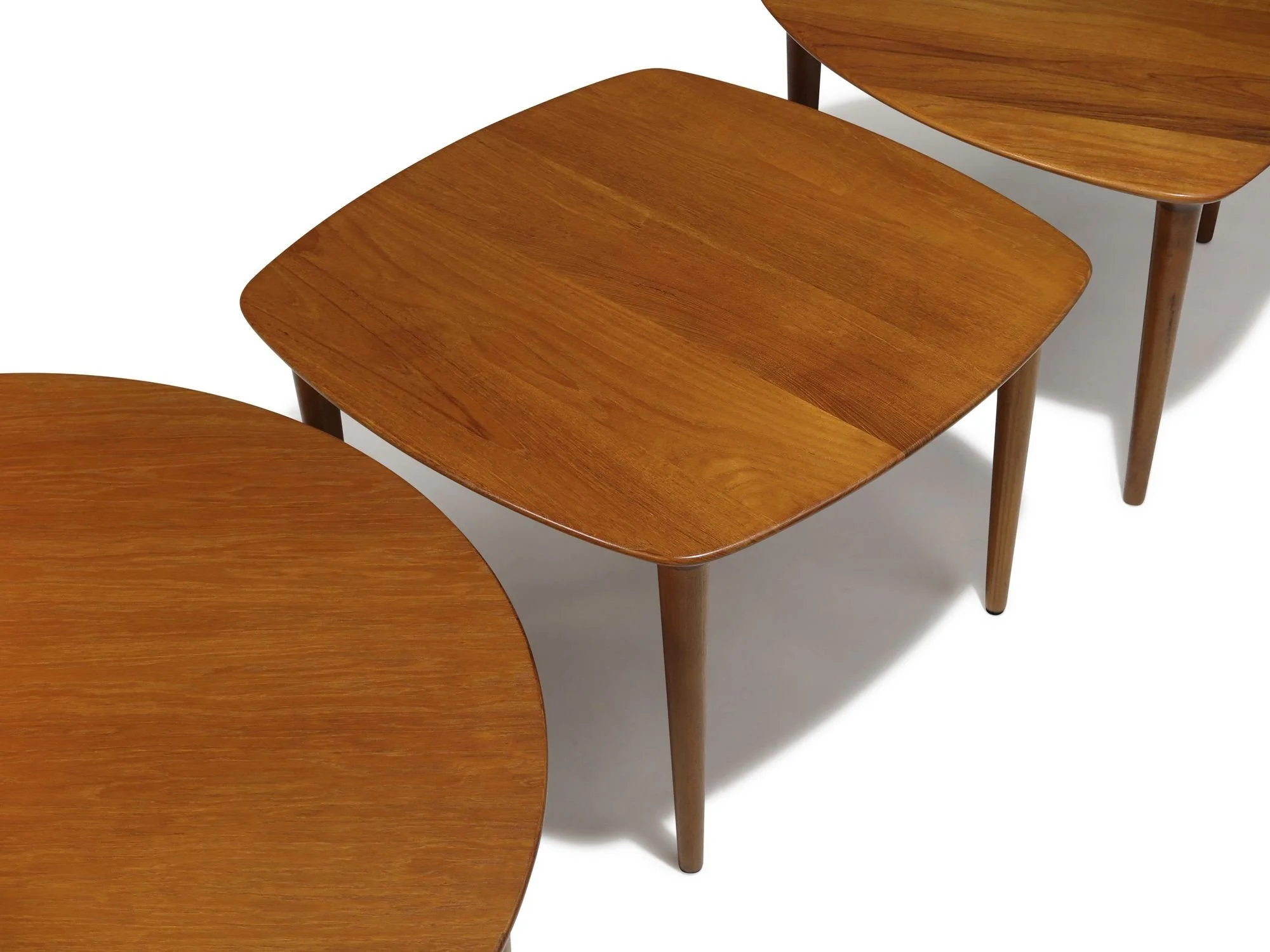 1_set_of_3_coffee_tables-16.jpeg