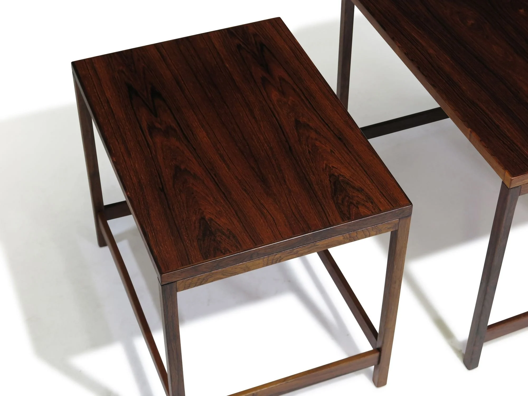 8_Nesting_Tables-9.jpeg